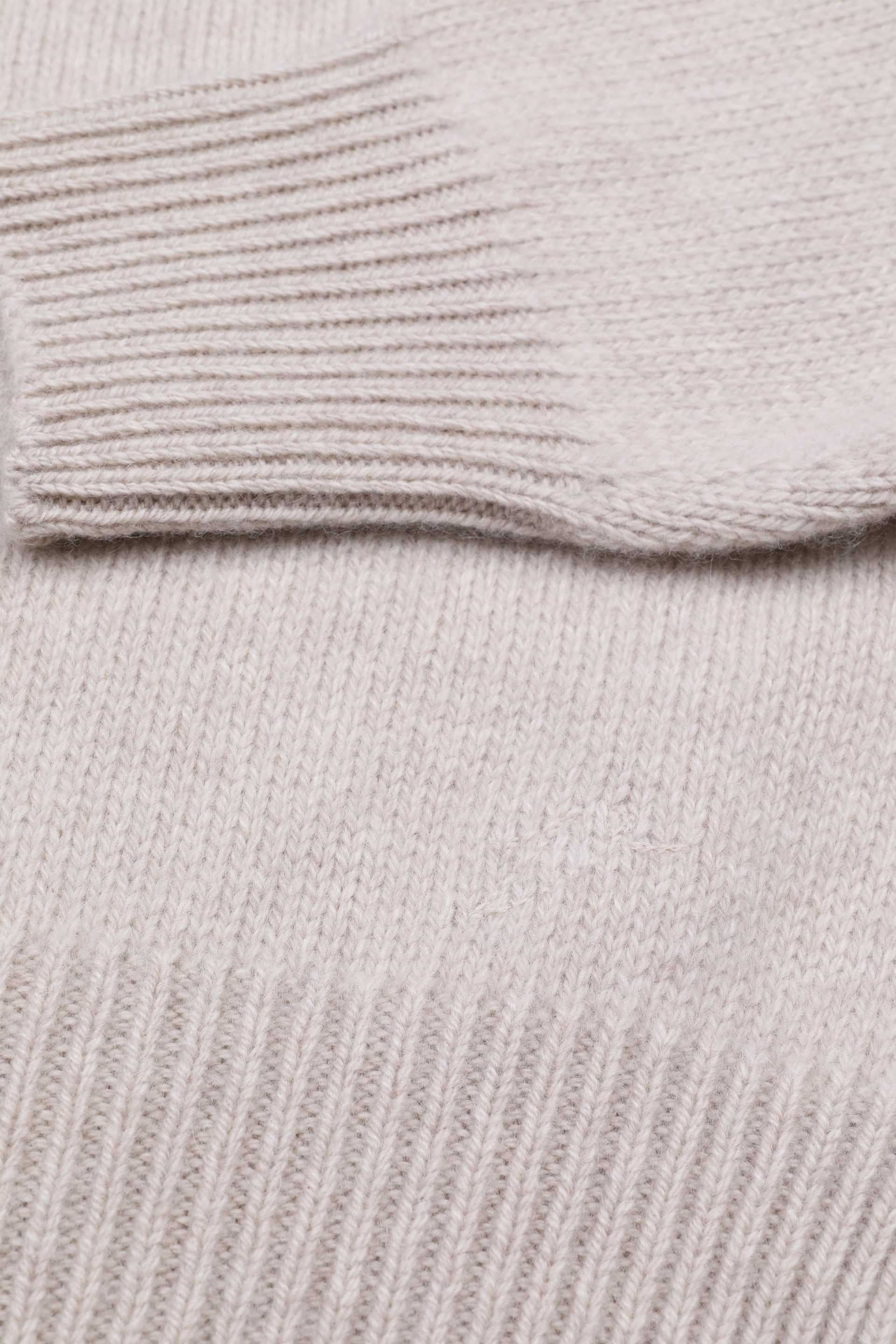 Maglia dolcevita in cashmere. Beige - Dust