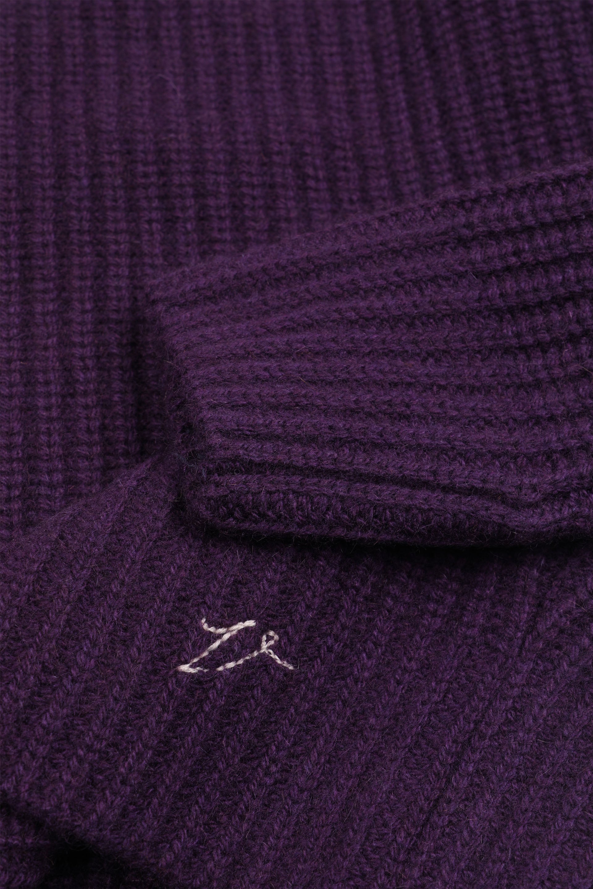 Maglia girocollo in cashmere con punto a mezza maglia inglese. Beige - Purple