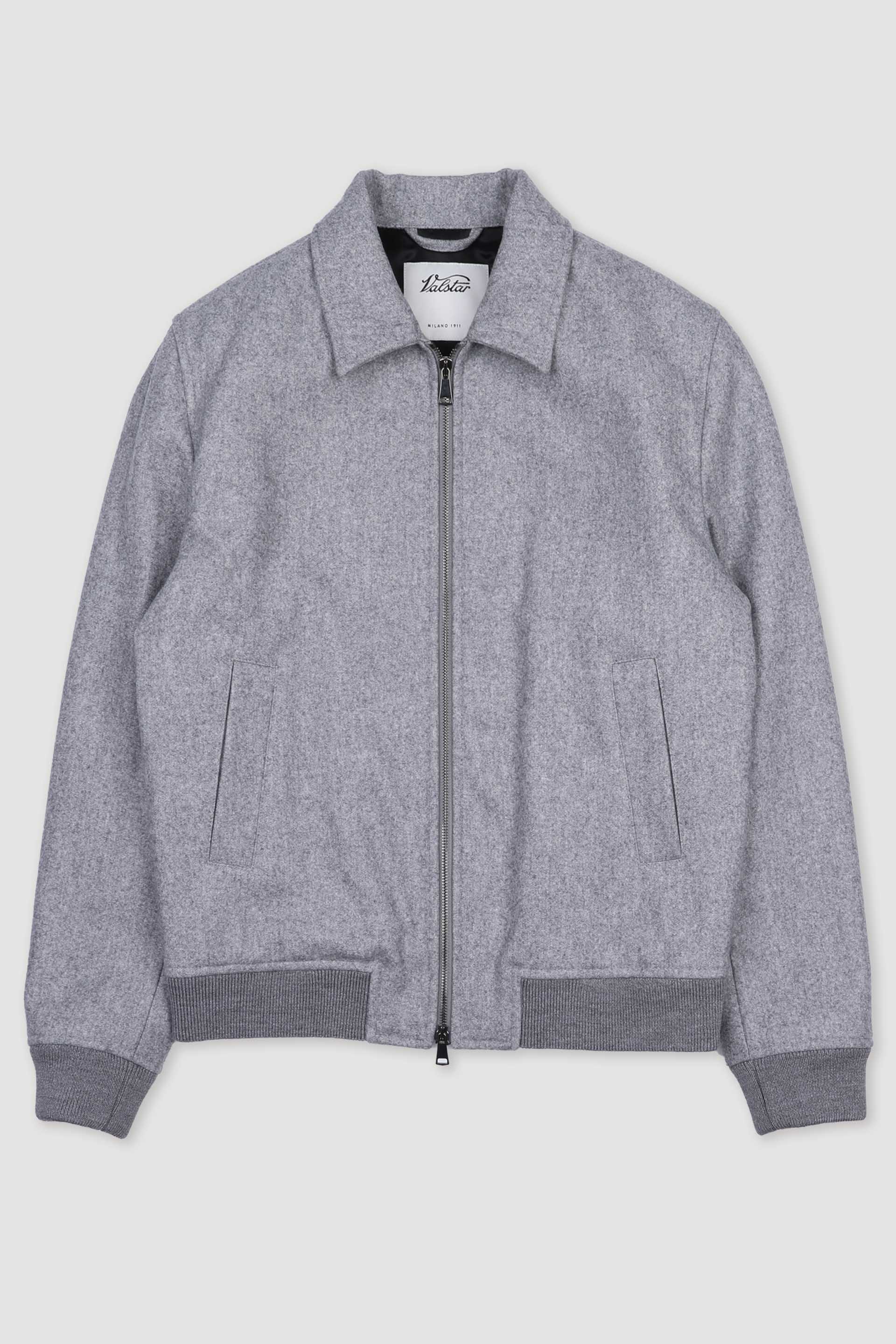 Lined blouson jacket in a water repellent virgin wool fabric. Grey - F