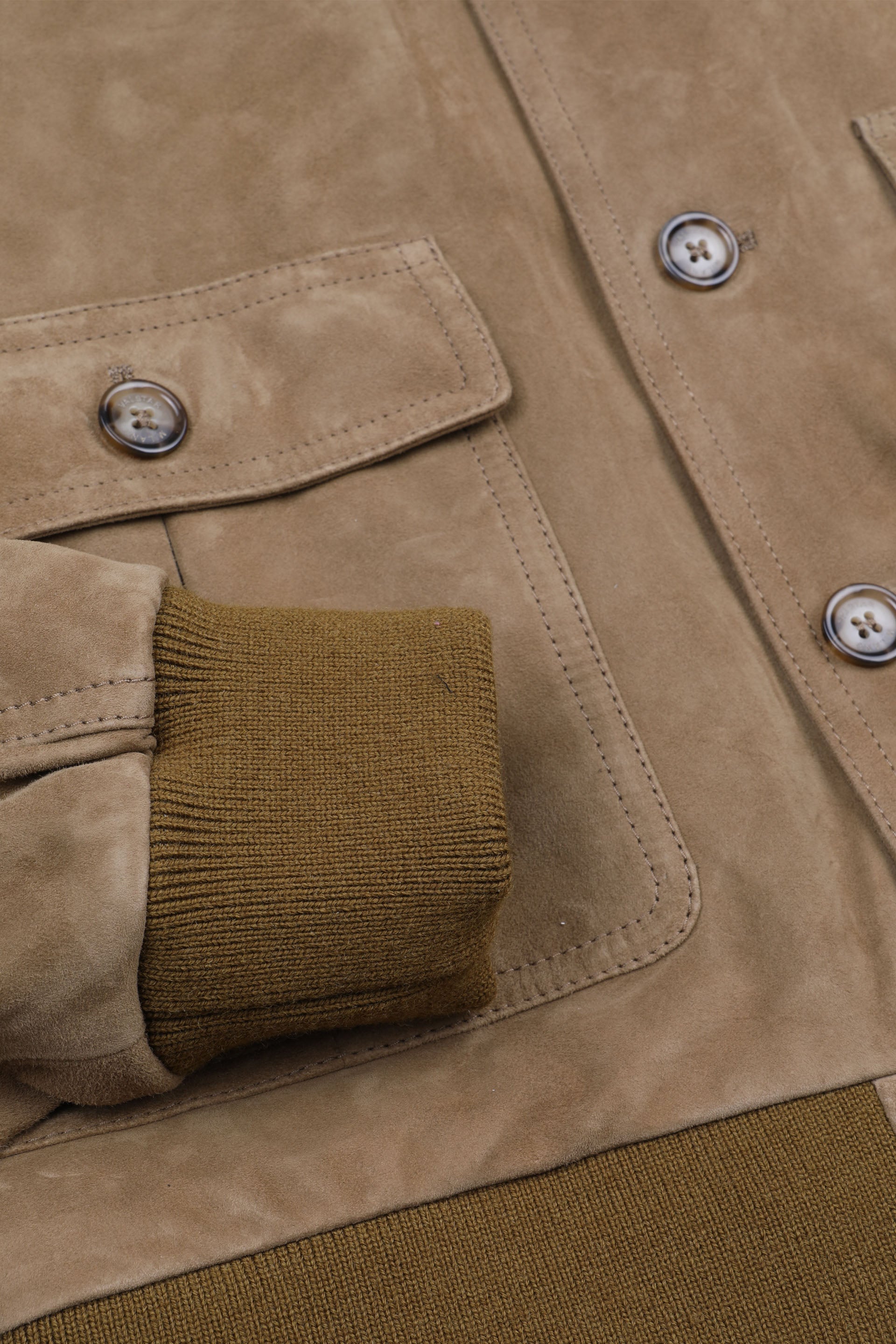 Giubbotto Valstarino in suede, foderato. Beige - Senape