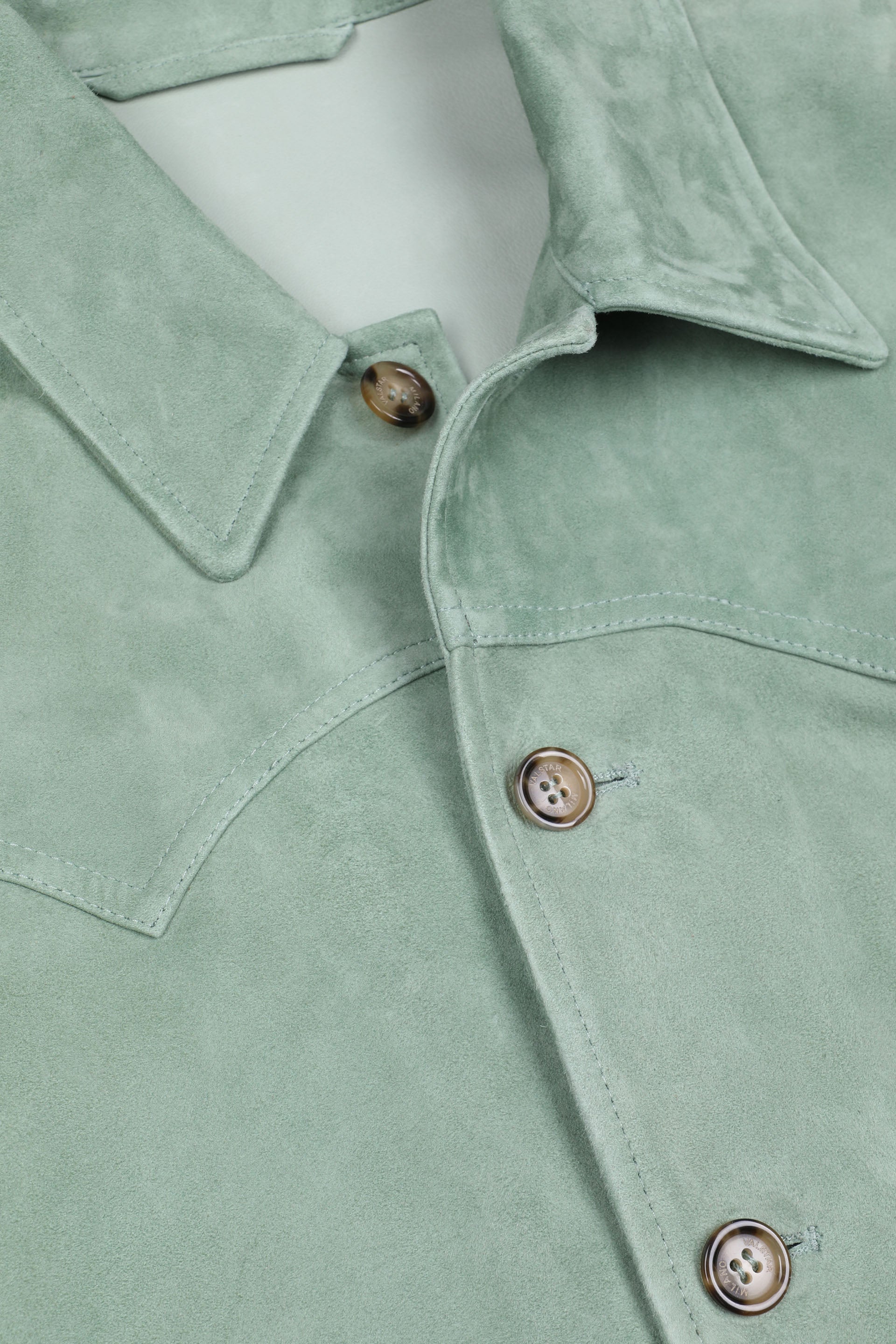 GIUBBOTTO CLINT CON BOTTONI, COLLO CAMICIA, SFODERATO, SOFT SUEDE - Smoke green