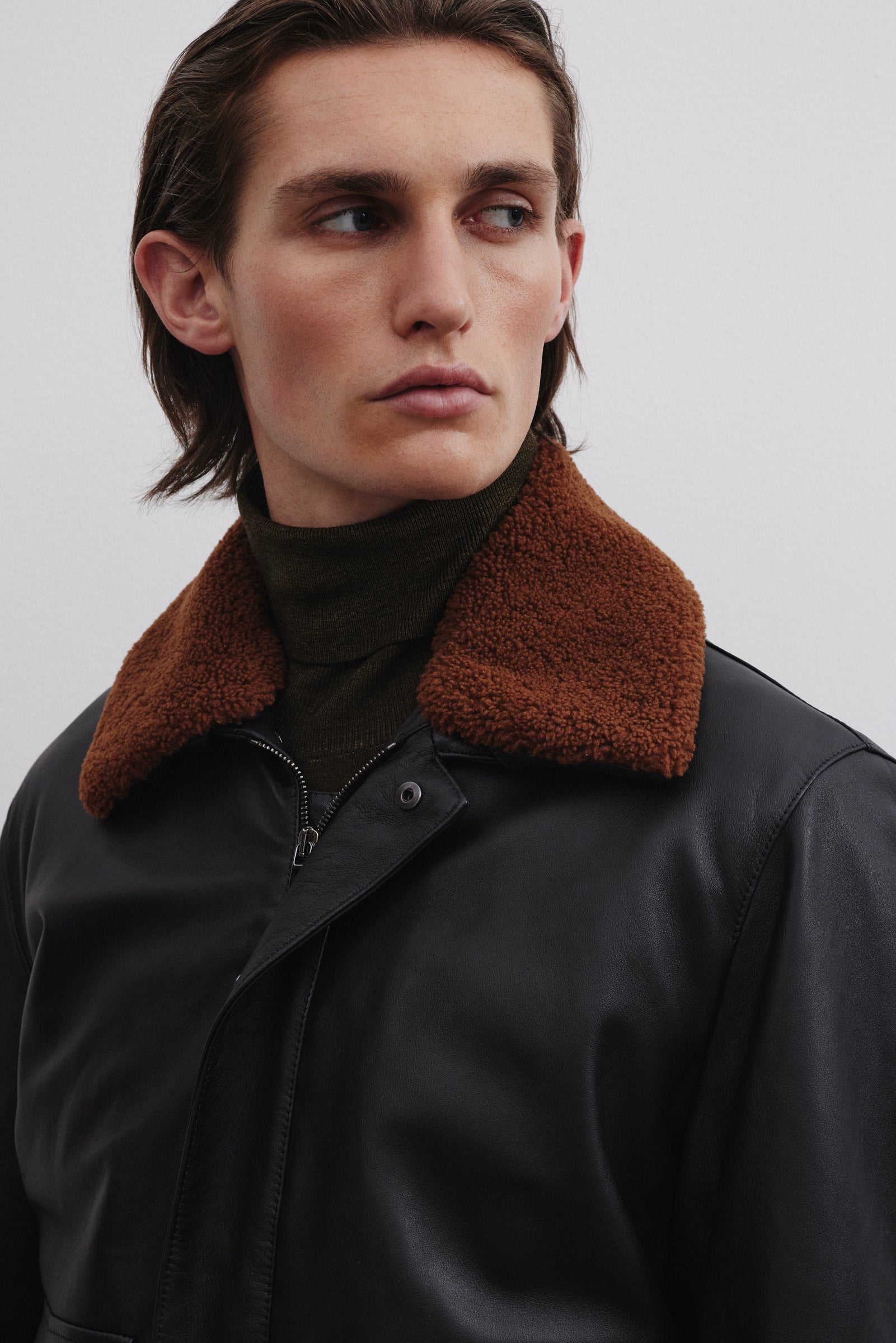 Giubbotto bomber Tom in nappa con collo in shearling, imbottoto. Black - Black
