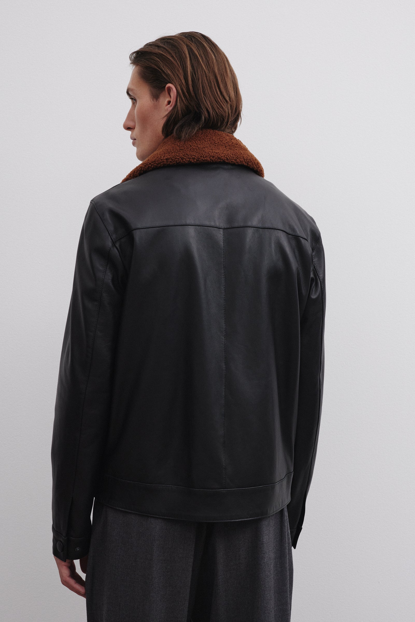 Giubbotto bomber Tom in nappa con collo in shearling, imbottoto. Black - Black