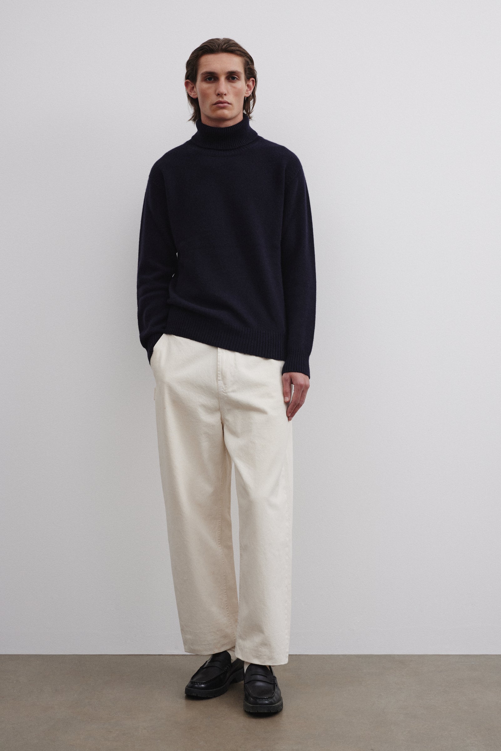 Maglia dolcevita in cashmere. Blu - Navy