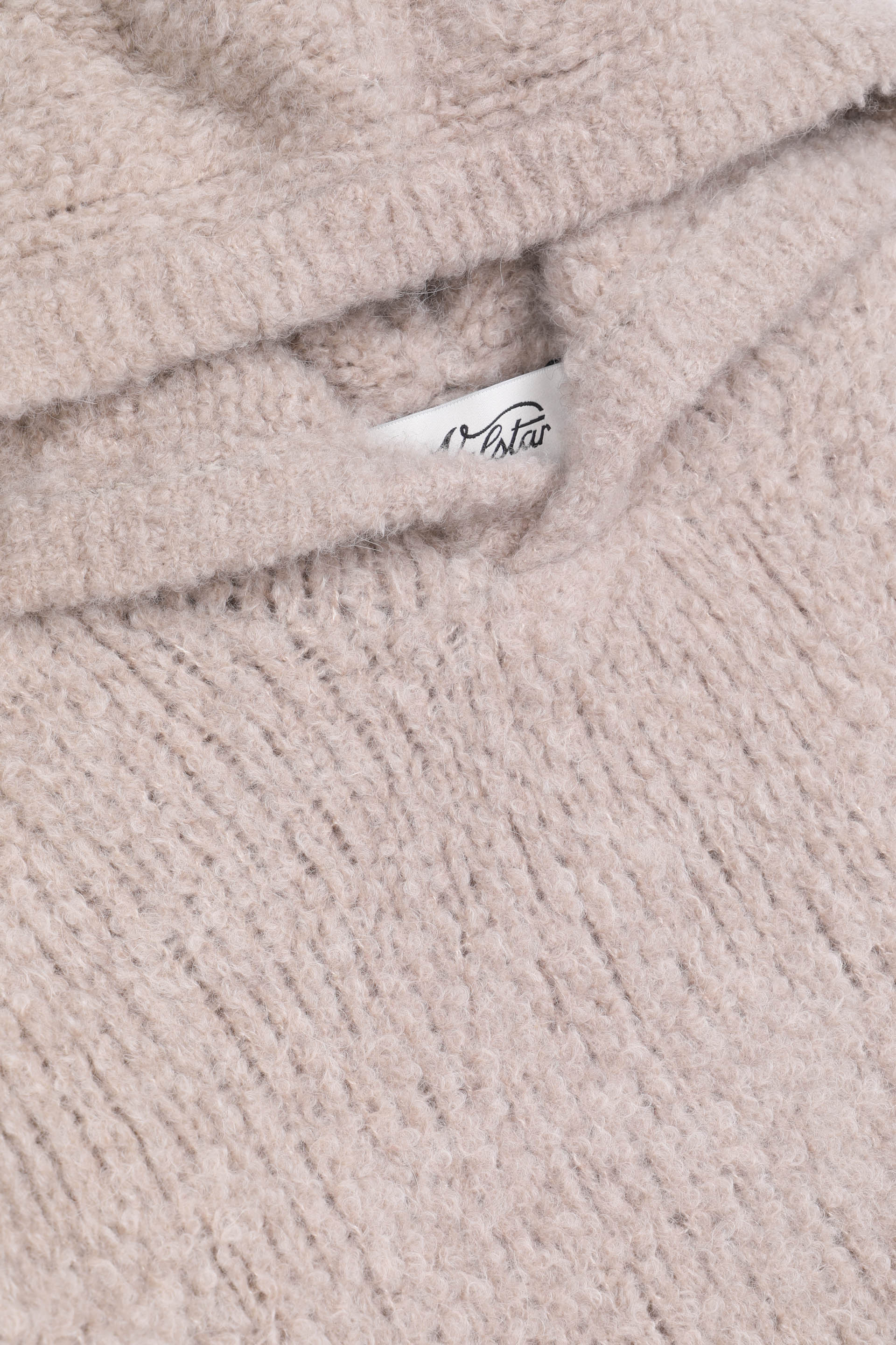 Maglia con cappuccio in  filato bouclè in misto cashmere-alpaca-seta. Beige - Sable