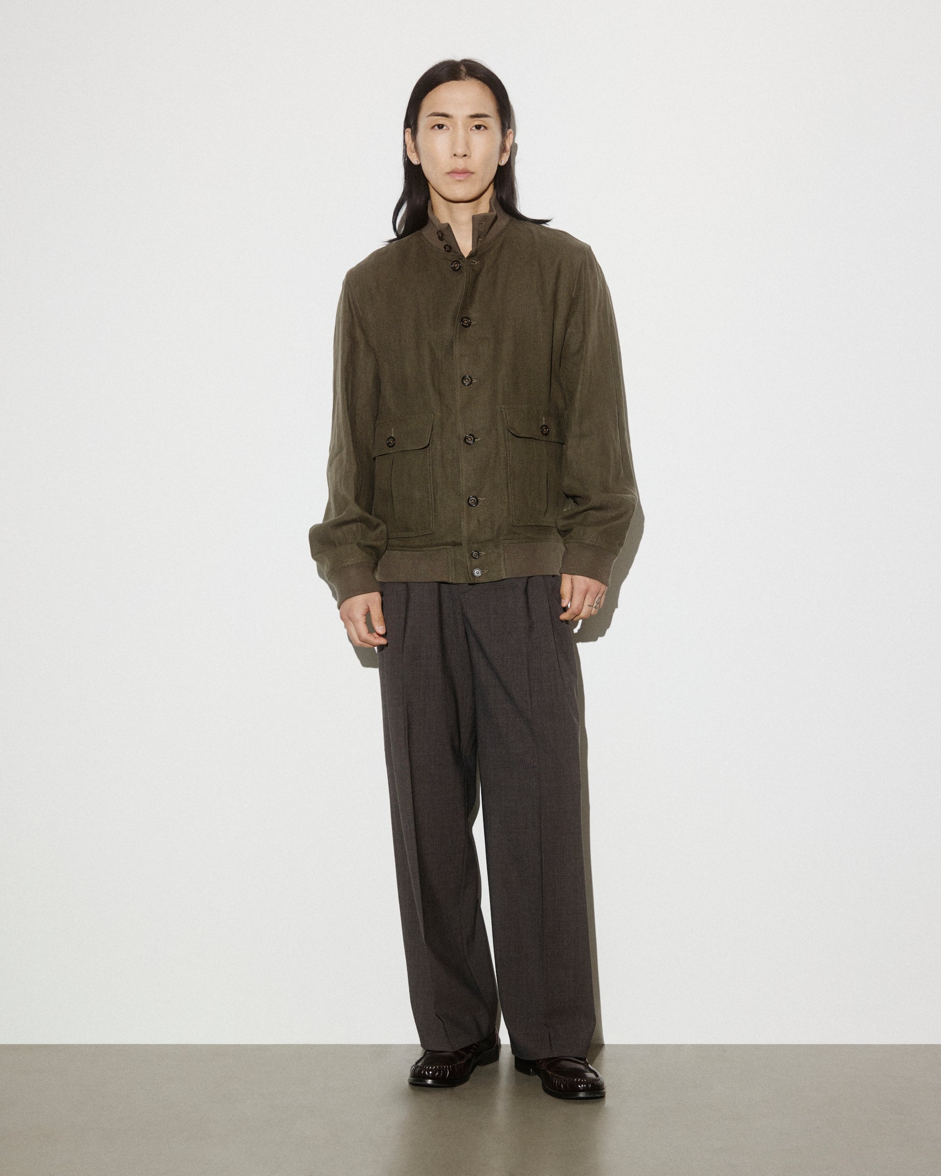 Giubbotto Valstarino in lino, sfoderato. Verde - Oliva