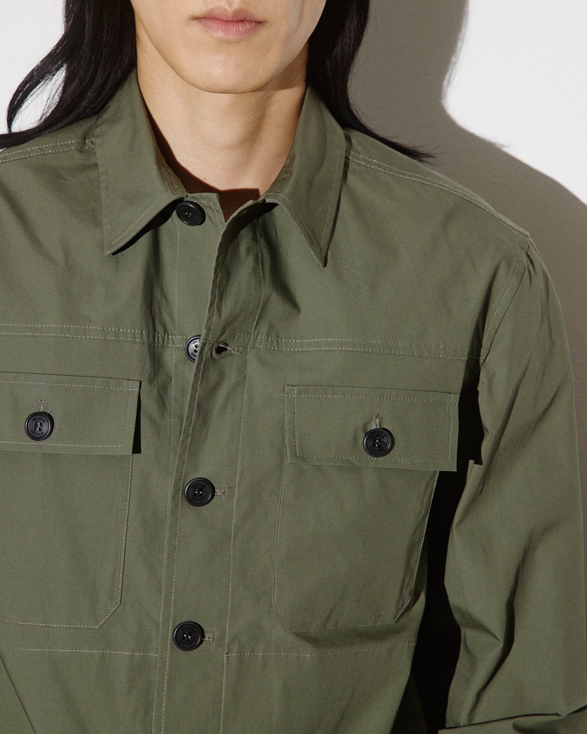 UOMO- OVERSHIRT JACKET CON BOTTONI IN TESSUTO POPELINE STRETCH, SFODERATO - Frantoio