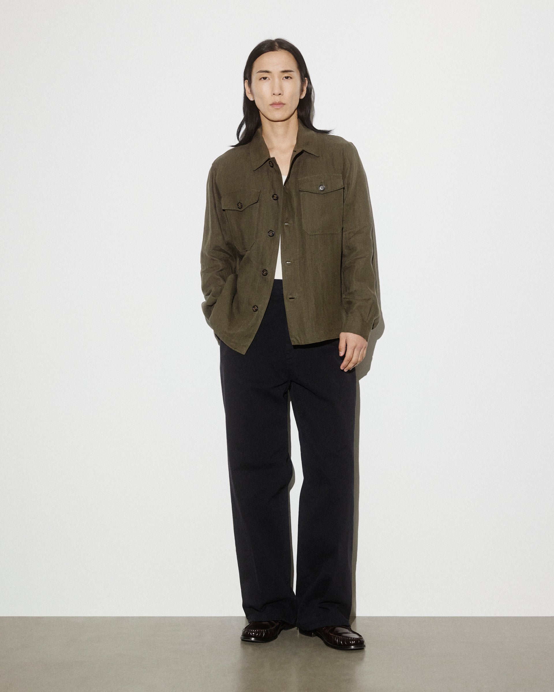 UOMO- OVERSHIRT CON BOTTONI IN TESSUTO LINO TINTO PEZZA, SFODERATA - Oliva