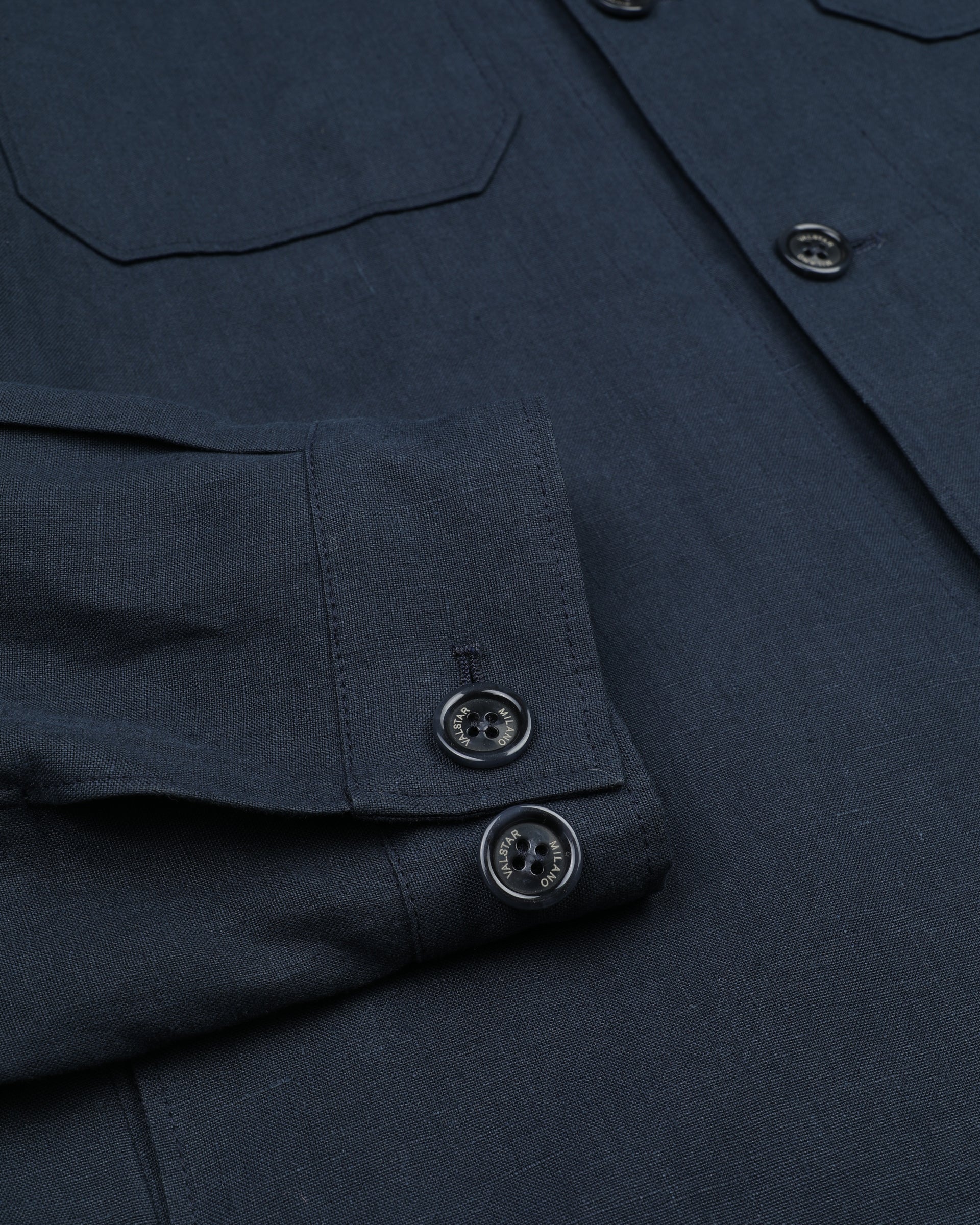 UOMO- OVERSHIRT CON BOTTONI IN TESSUTO LINO TINTO PEZZA, SFODERATA - Blu notte