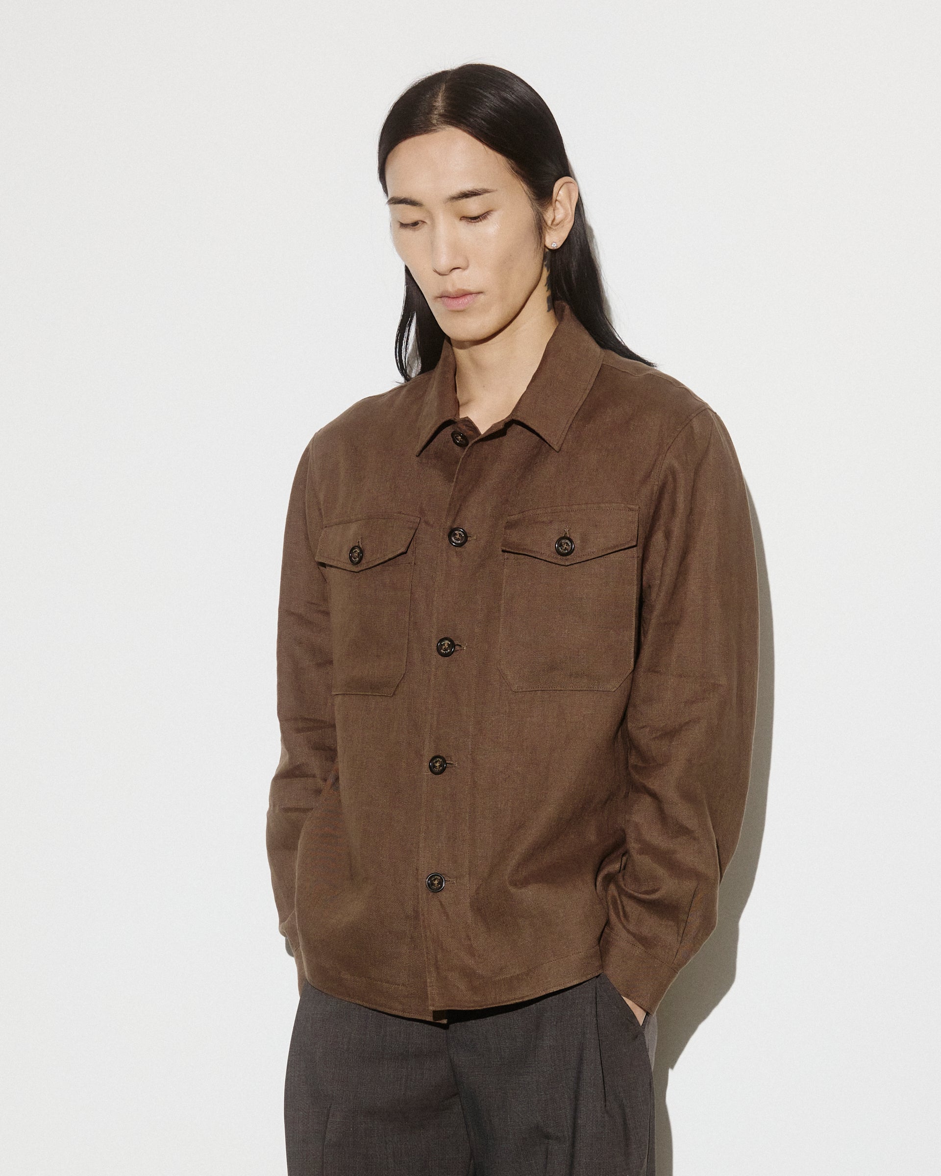 UOMO- OVERSHIRT CON BOTTONI IN TESSUTO LINO TINTO PEZZA, SFODERATA - Caramello