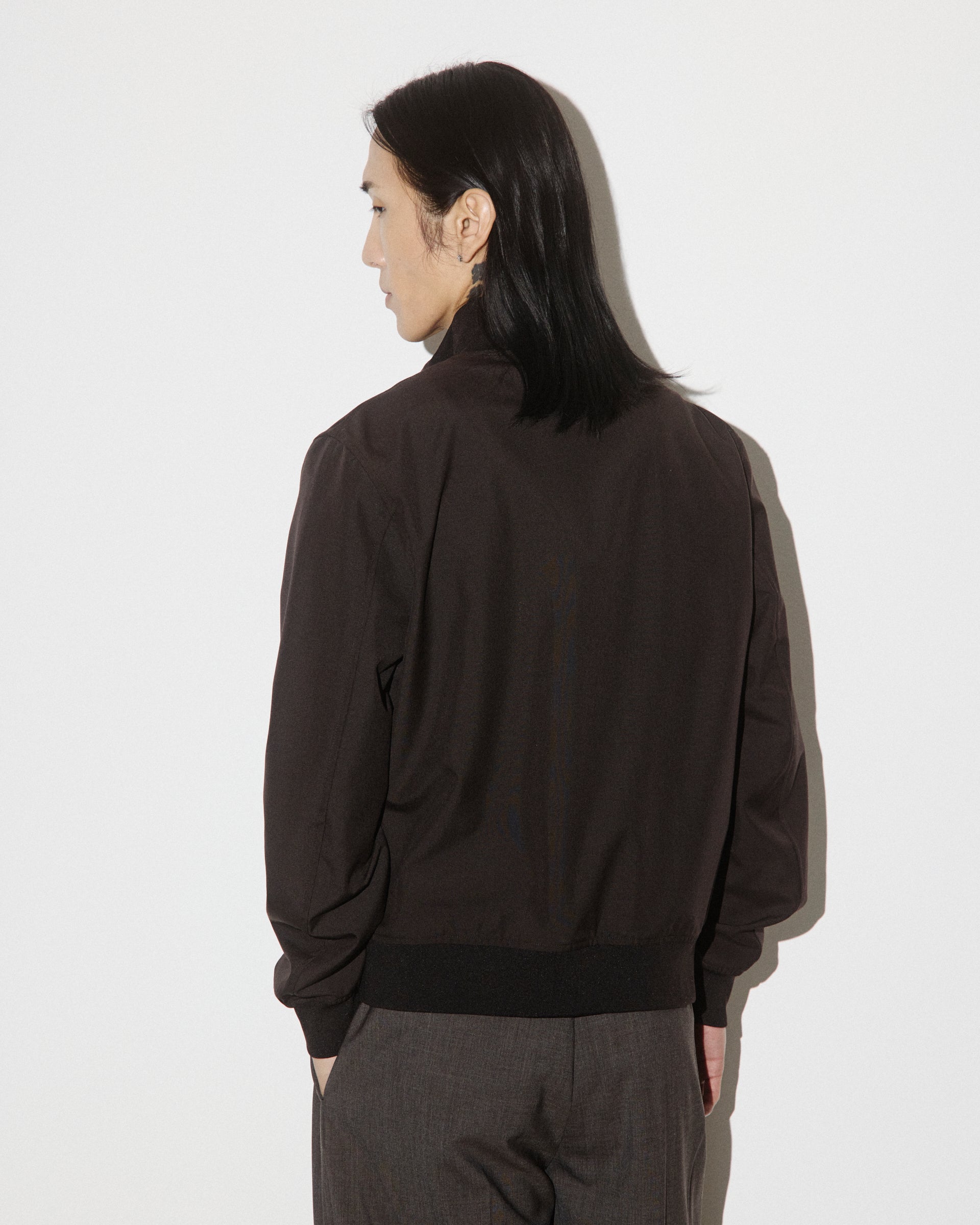 Giubbotto Valstarino in tessuto fresco lana di pura lana vergine. Marrone - Ebano