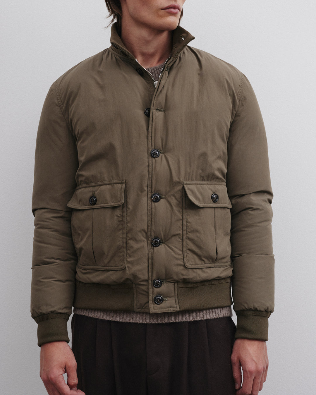 Giubbotto Valstarino in tessuto tecnico water repellent imbottito in piuma. Verde - Ficus