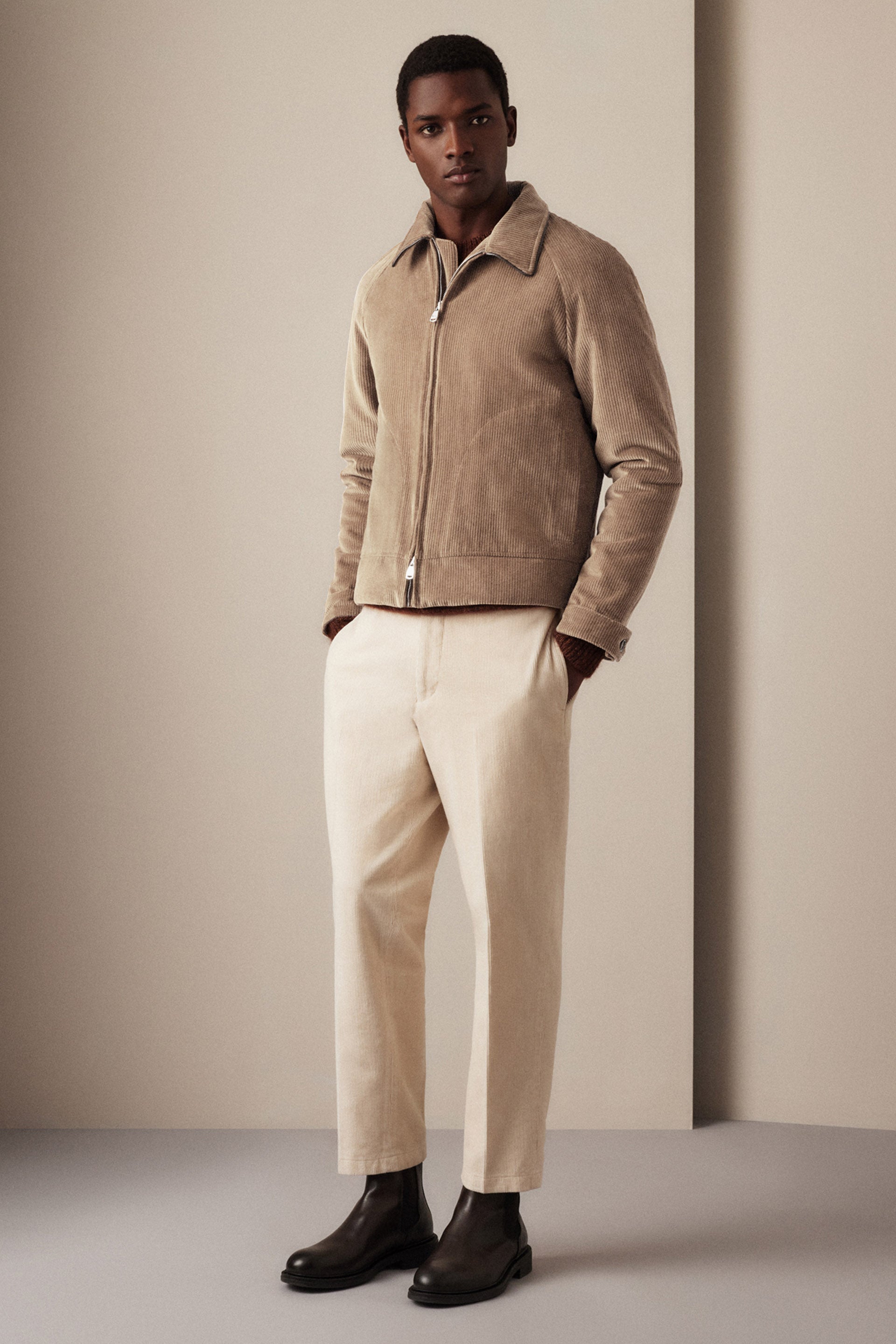 Padded zip jacket in stretch cotton corduroy. Beige - Sable