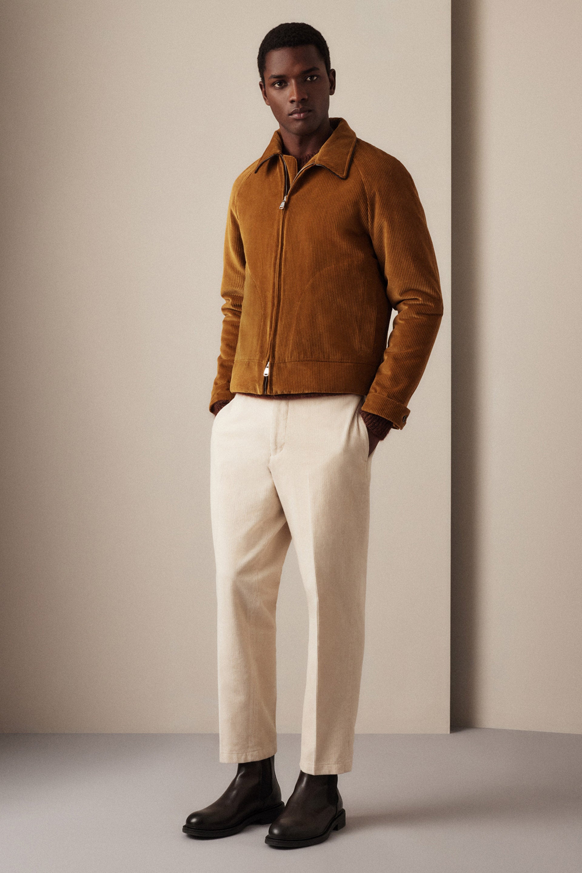 Padded zip jacket in stretch cotton corduroy. Orange - Ocher