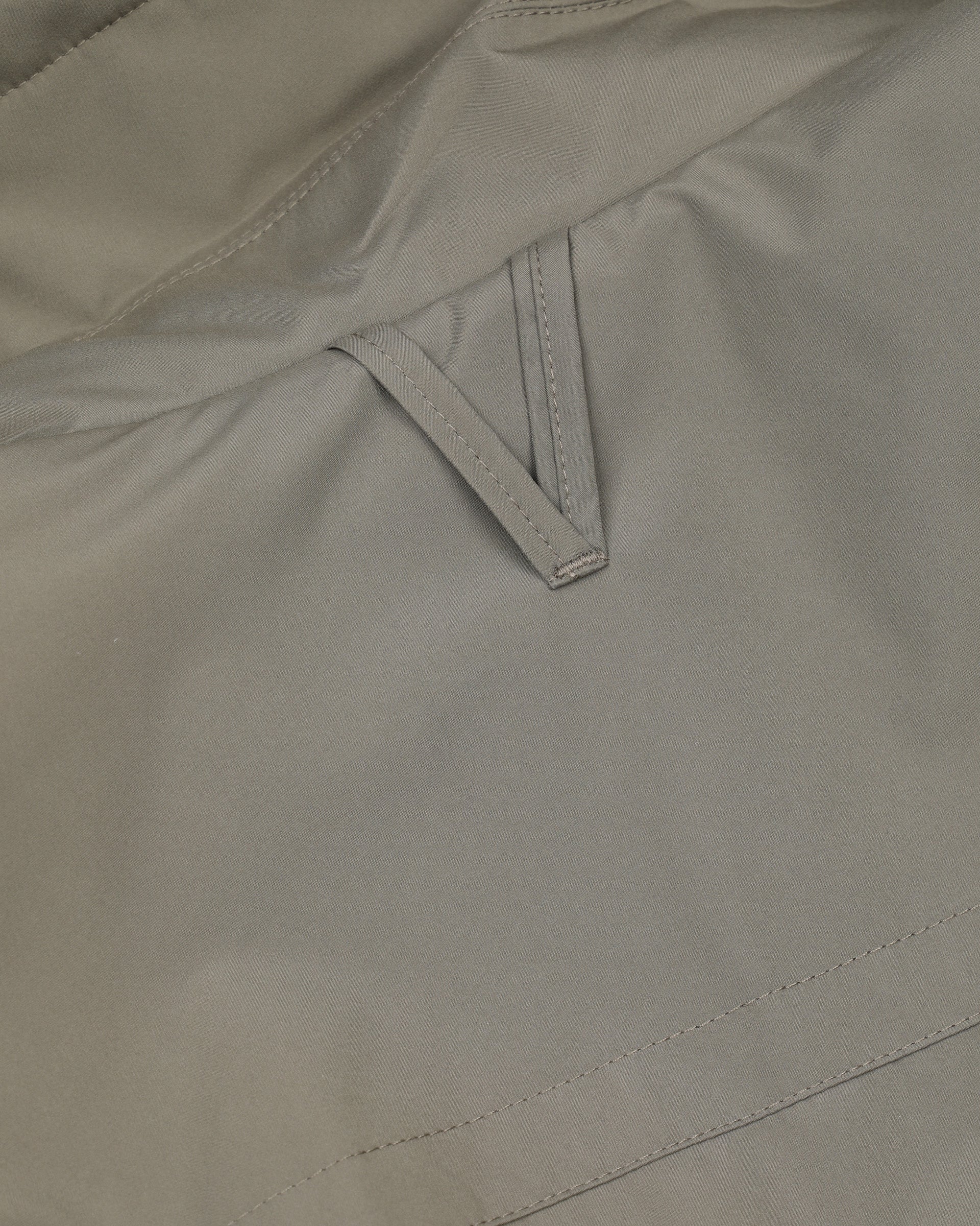 Field Jacket Loyal in tessuto tecnico di microfibra waterproof, imbottita. Verde - Cappero