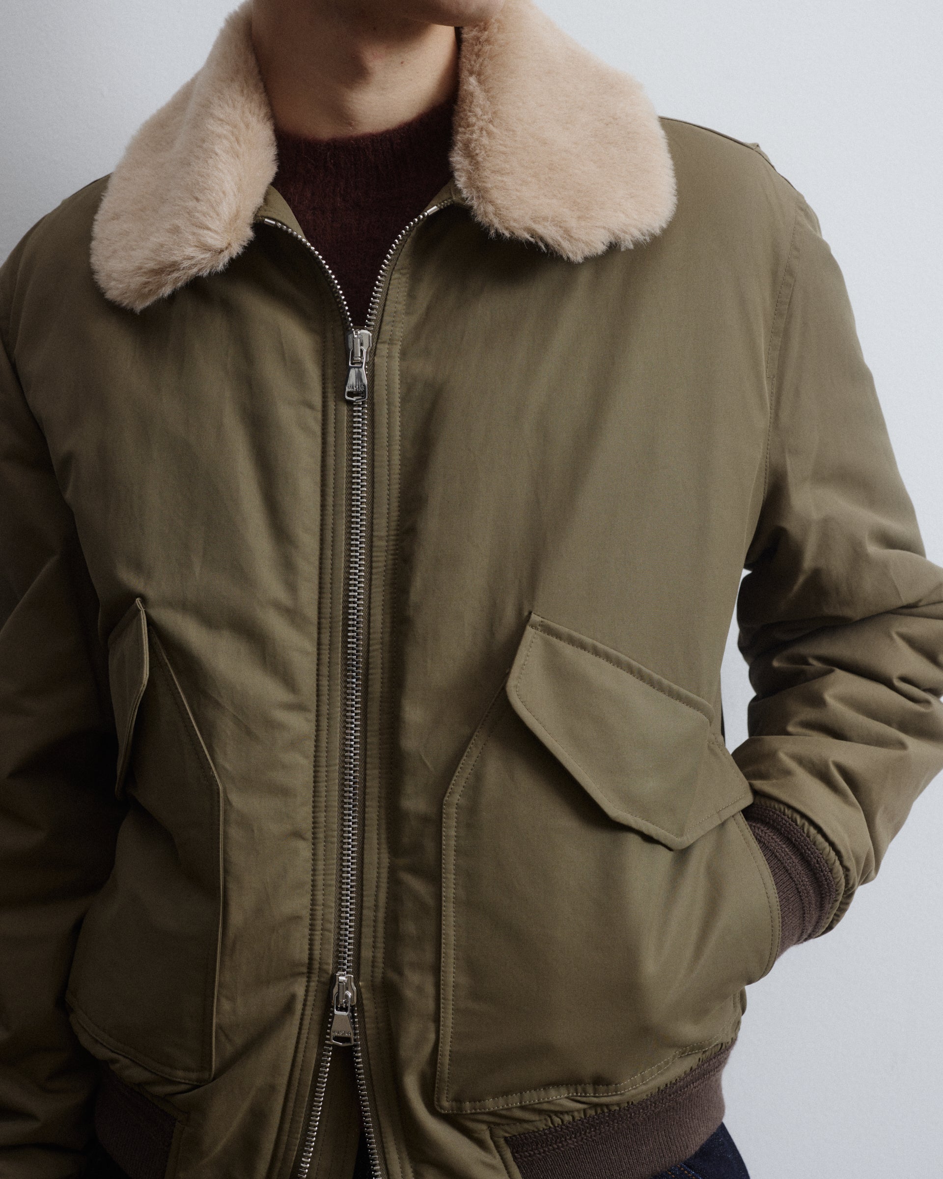 Giubbotto aviatore Virgil in cotone/nylon water repellent, imbottito e con collo in pelliccia di lana. Beige - Coloniale