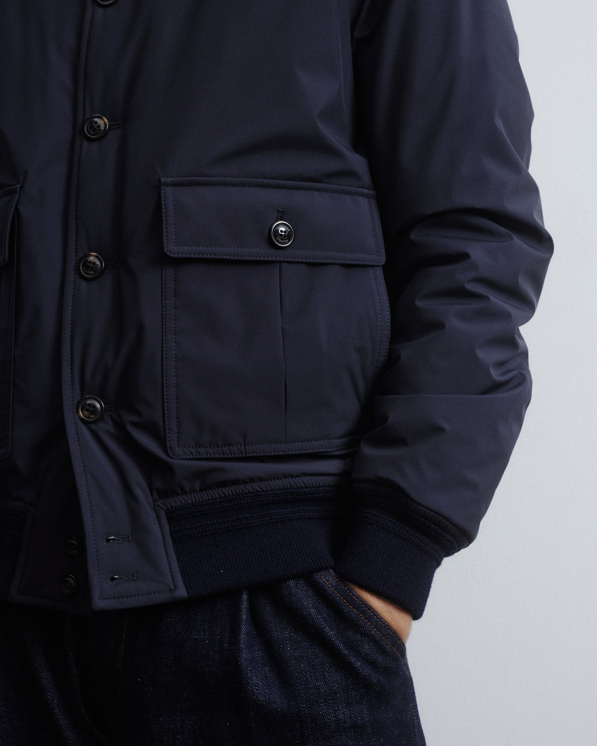 Giubbotto Valstarino in microfibra waterproof, imbottito. Blu - Navy