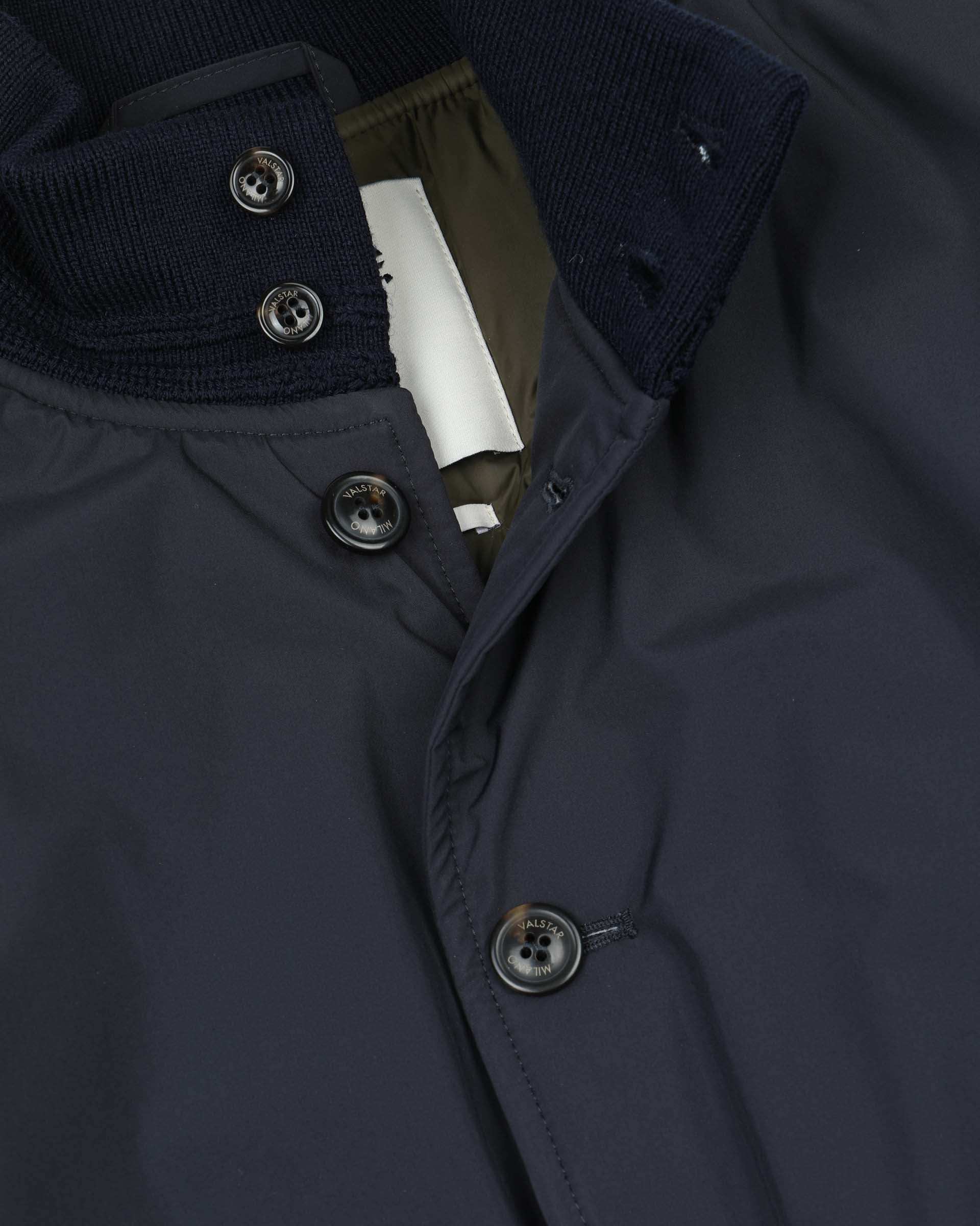 Giubbotto Valstarino in microfibra waterproof, imbottito. Blu - Navy