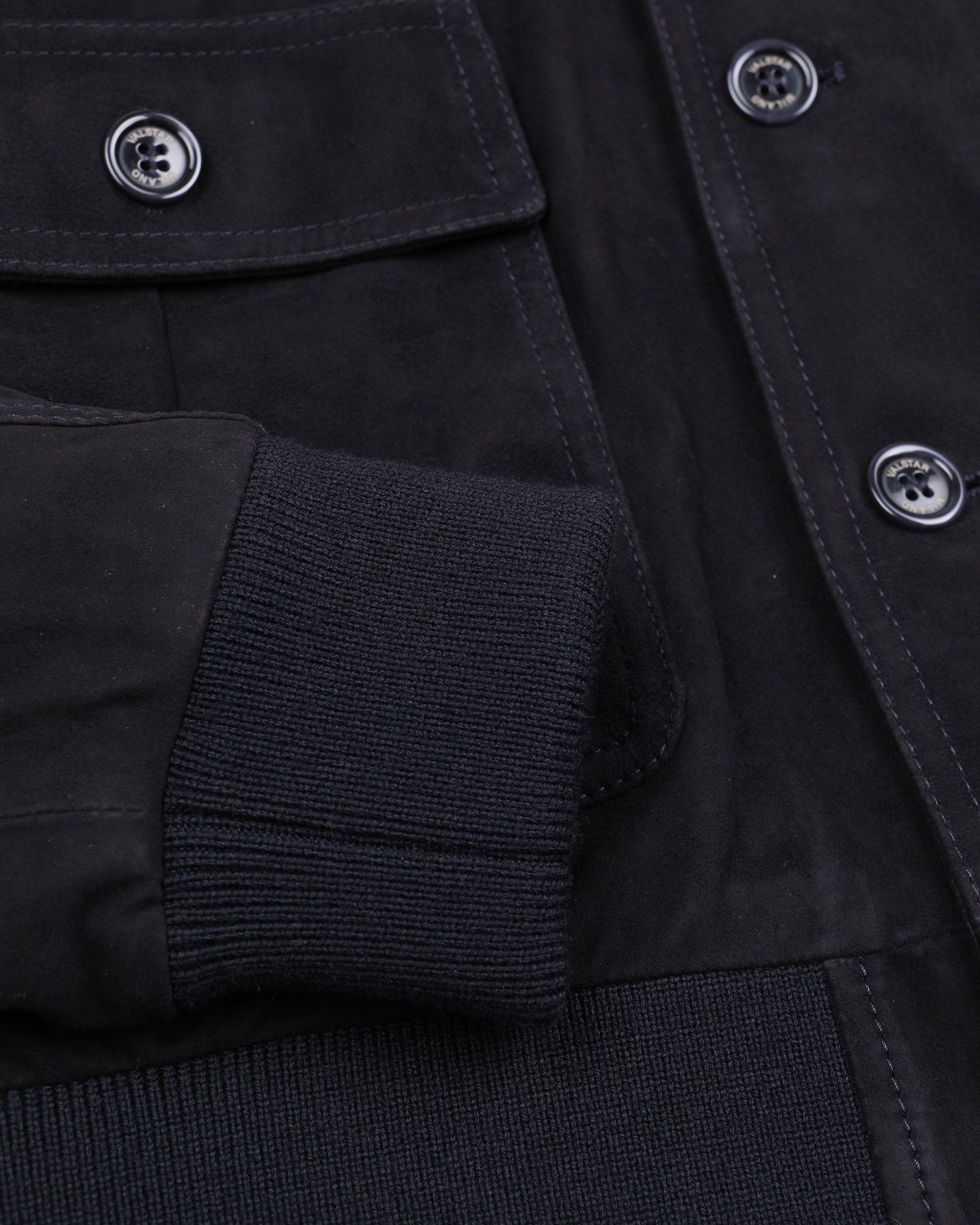 Giubbotto Valstarino in suede con loop su collo dietro, foderato. Blu - Dark blue