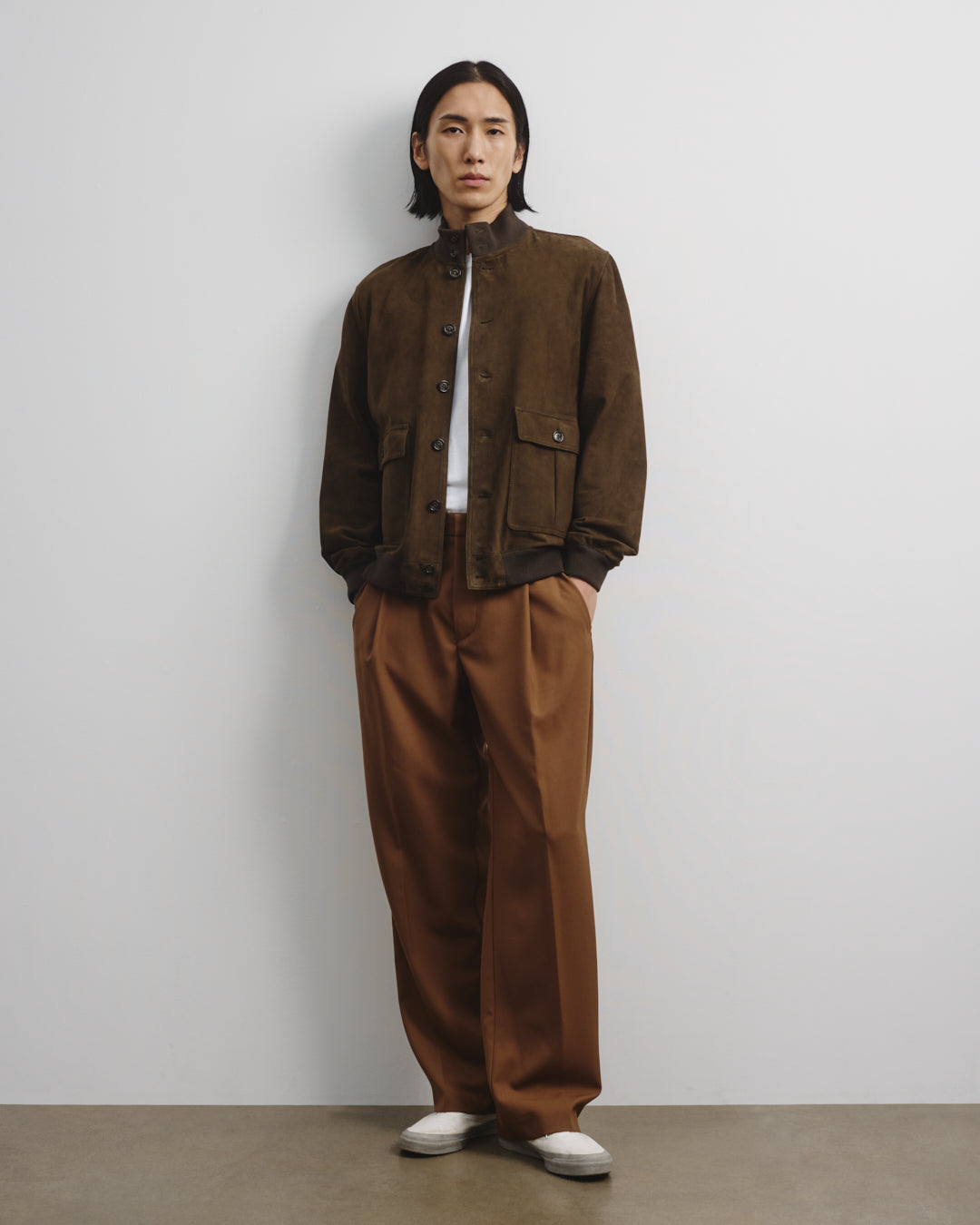 Giubbotto Valstarino in suede, sfoderato con loop nel collo dietro. Verde - Muschio