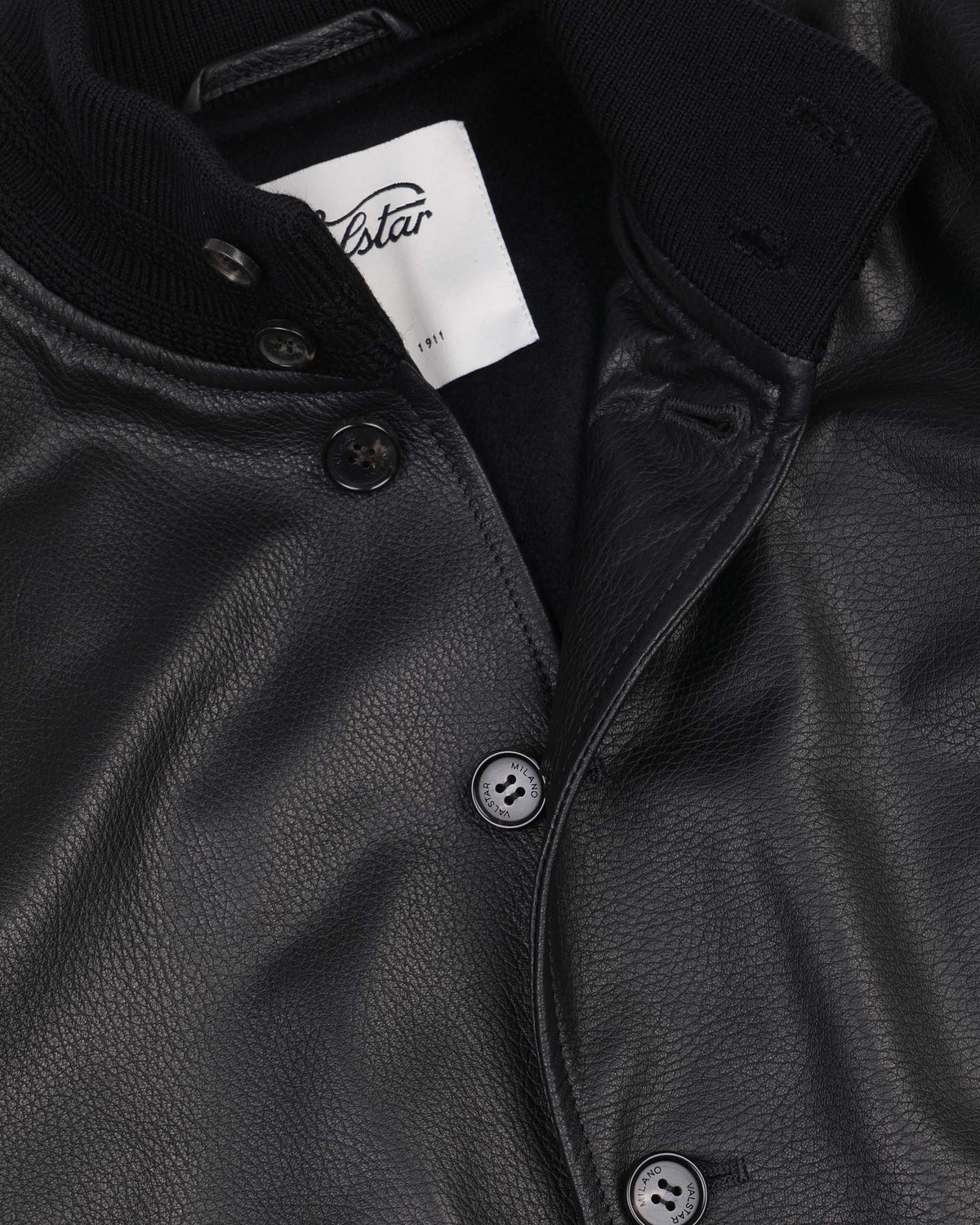 Giubbotto Valstarino in cervo con fodera in cashmere, loop su collo dietro. Black - Black
