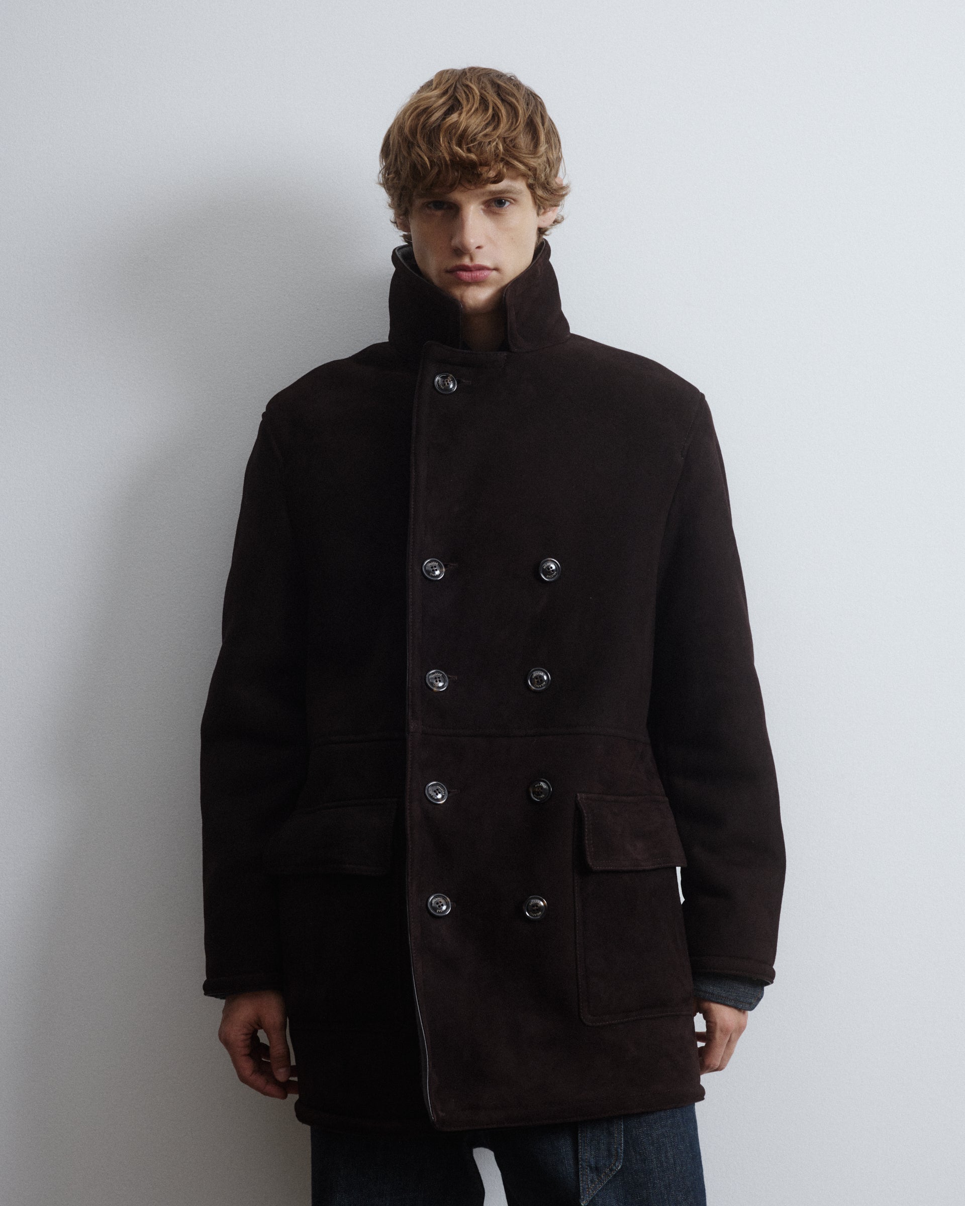 Peacoat doppiopetto Benjamin in montone suede. Marrone - Caffè