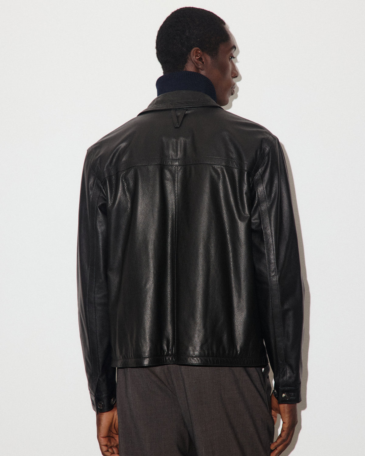 Giubbotto Duke realizzato in cervo e foderato in cashmere. Black - Black