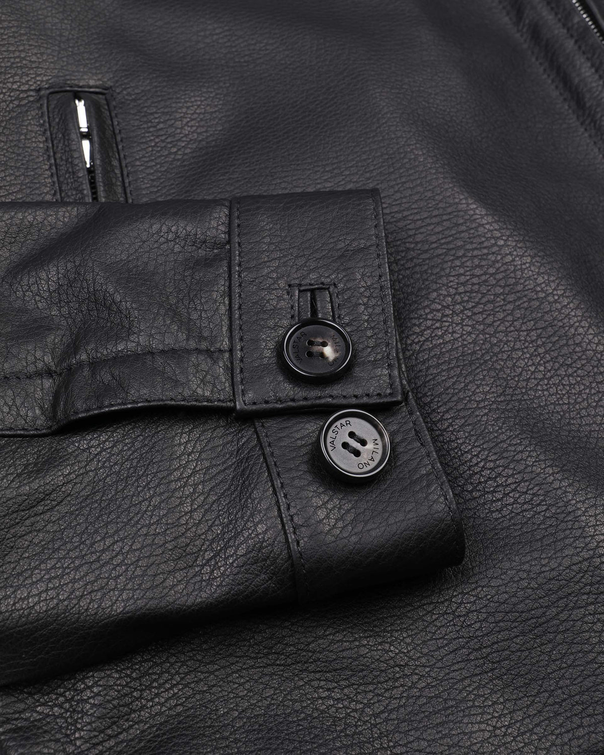 Giubbotto Duke realizzato in cervo e foderato in cashmere. Black - Black