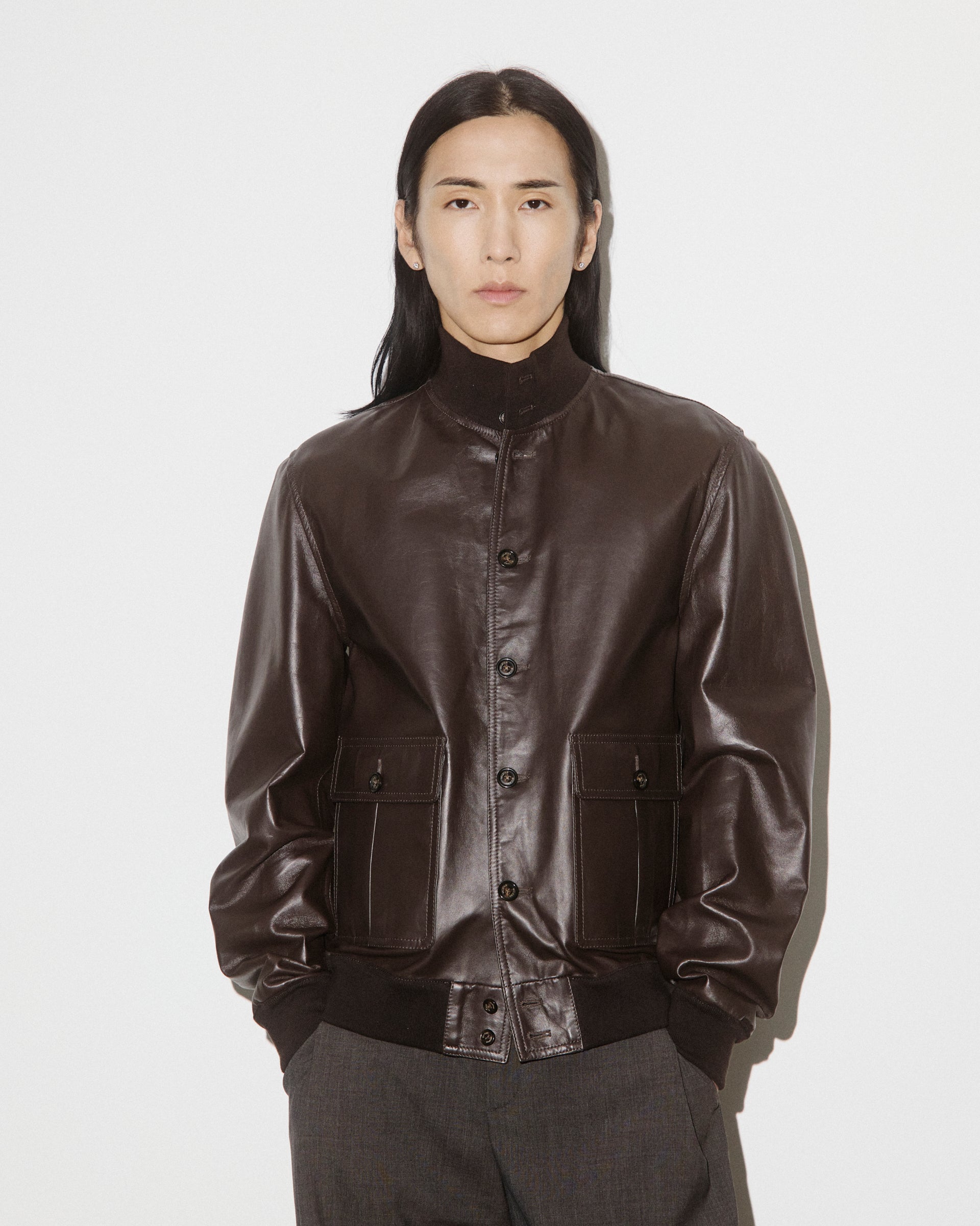 UOMO-GIUBBOTTO (VALSTARINO) COLLO ALTO CON BOTTONI E TASCHE APPLICATE IN NAPPA SFODERATO, COLLO POLSI E FONDO SMACCHINATI - Caffè