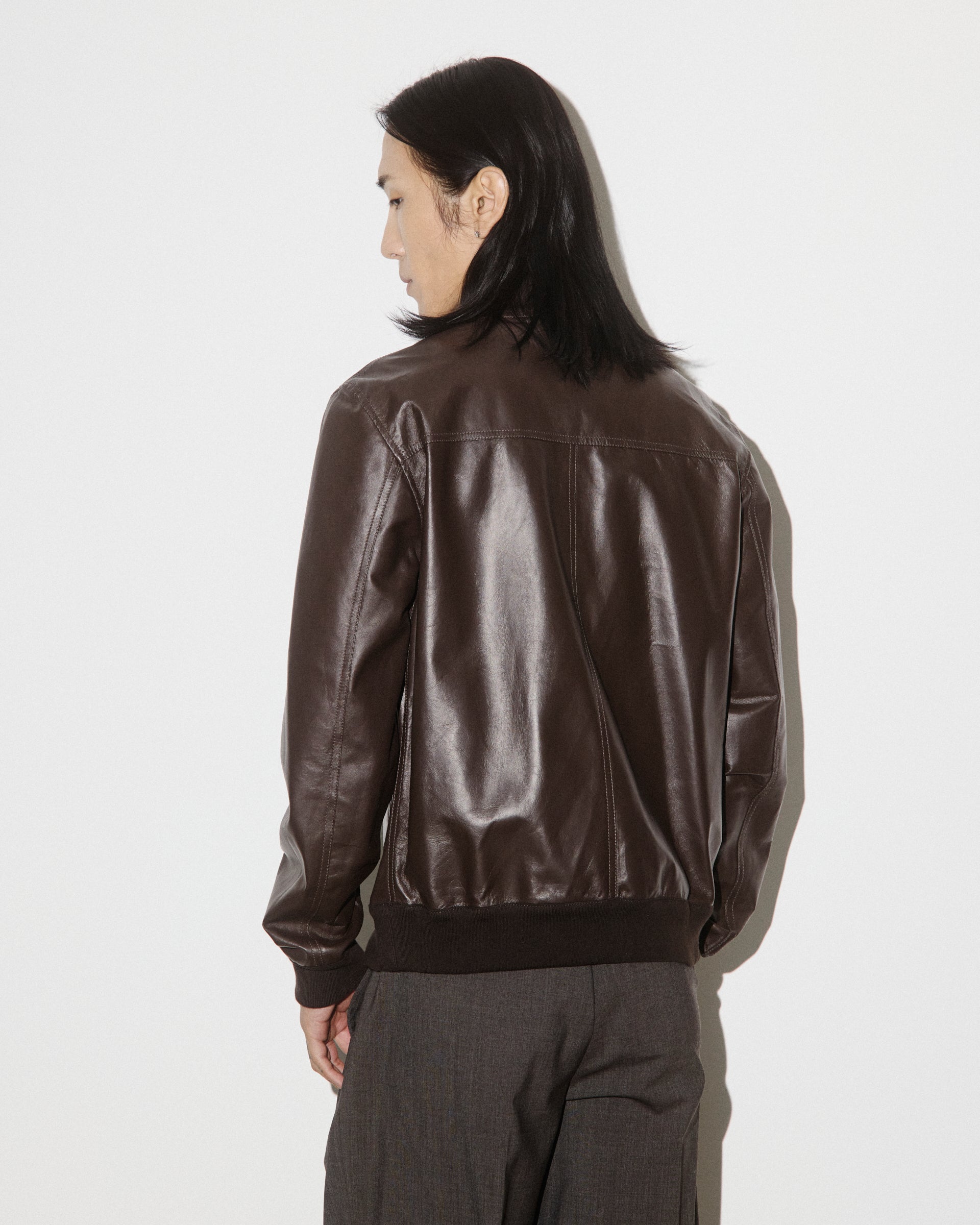 UOMO-GIUBBOTTO (VALSTARINO) COLLO ALTO CON BOTTONI E TASCHE APPLICATE IN NAPPA SFODERATO, COLLO POLSI E FONDO SMACCHINATI - Caffè