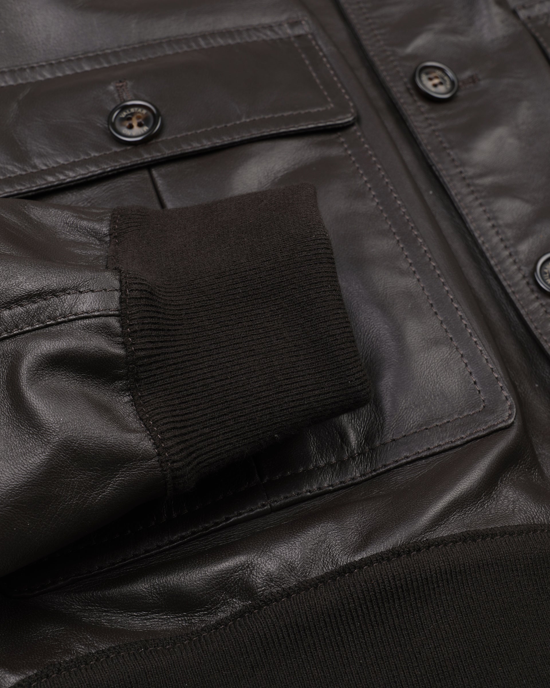 UOMO-GIUBBOTTO (VALSTARINO) COLLO ALTO CON BOTTONI E TASCHE APPLICATE IN NAPPA SFODERATO, COLLO POLSI E FONDO SMACCHINATI - Caffè