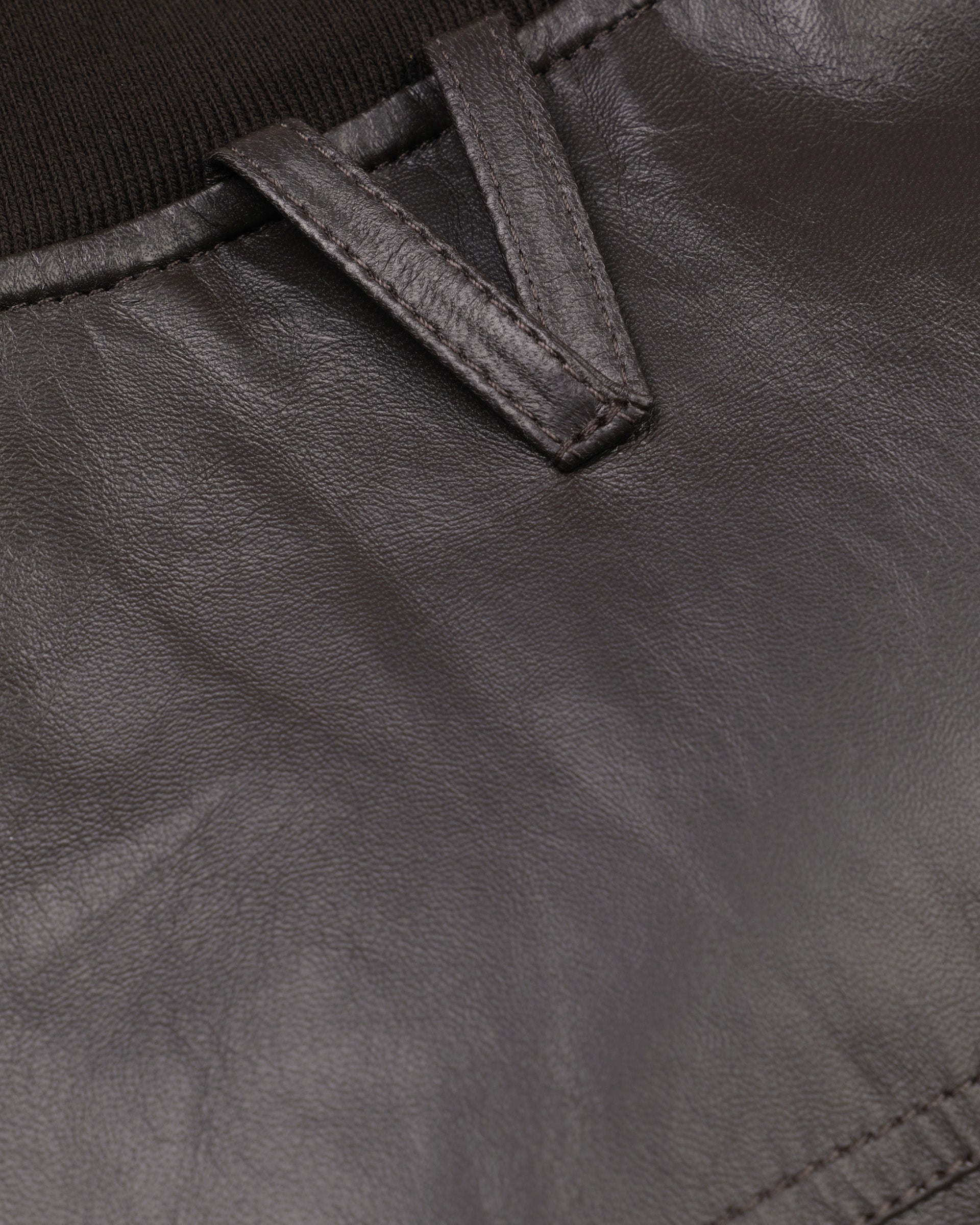 UOMO-GIUBBOTTO (VALSTARINO) COLLO ALTO CON BOTTONI E TASCHE APPLICATE IN NAPPA SFODERATO, COLLO POLSI E FONDO SMACCHINATI - Caffè