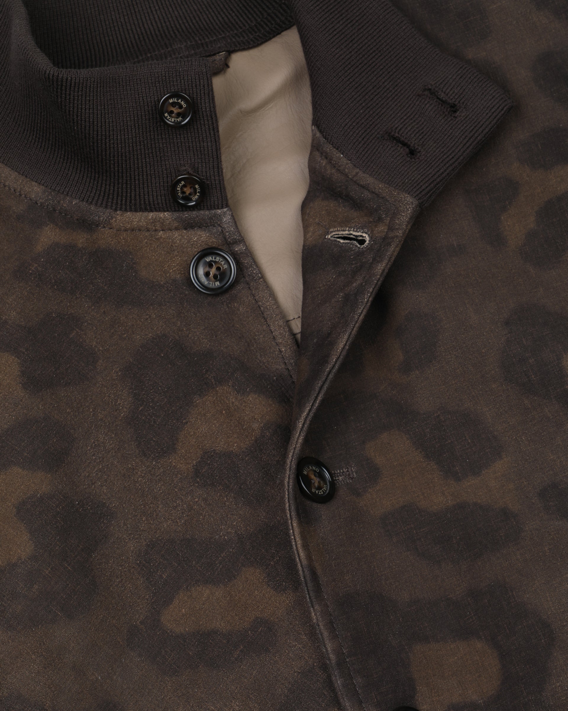 Giubbotto Valstarino in suede stampato fantasia camouflage, sfoderato - Camouflage