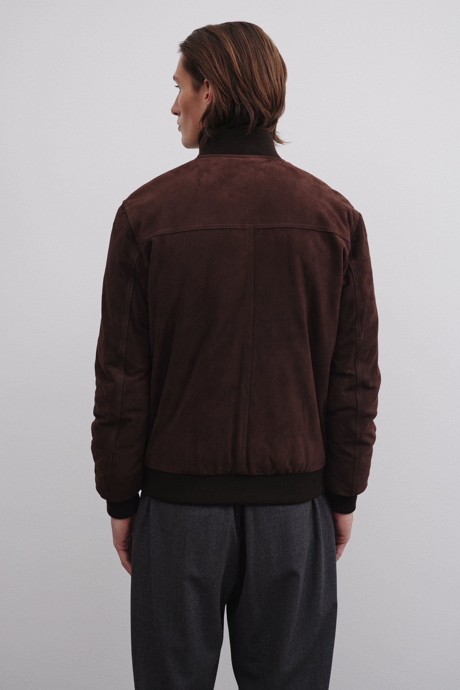 Giubbotto Valstarino in suede imbottito in piuma. Marrone - Caffè