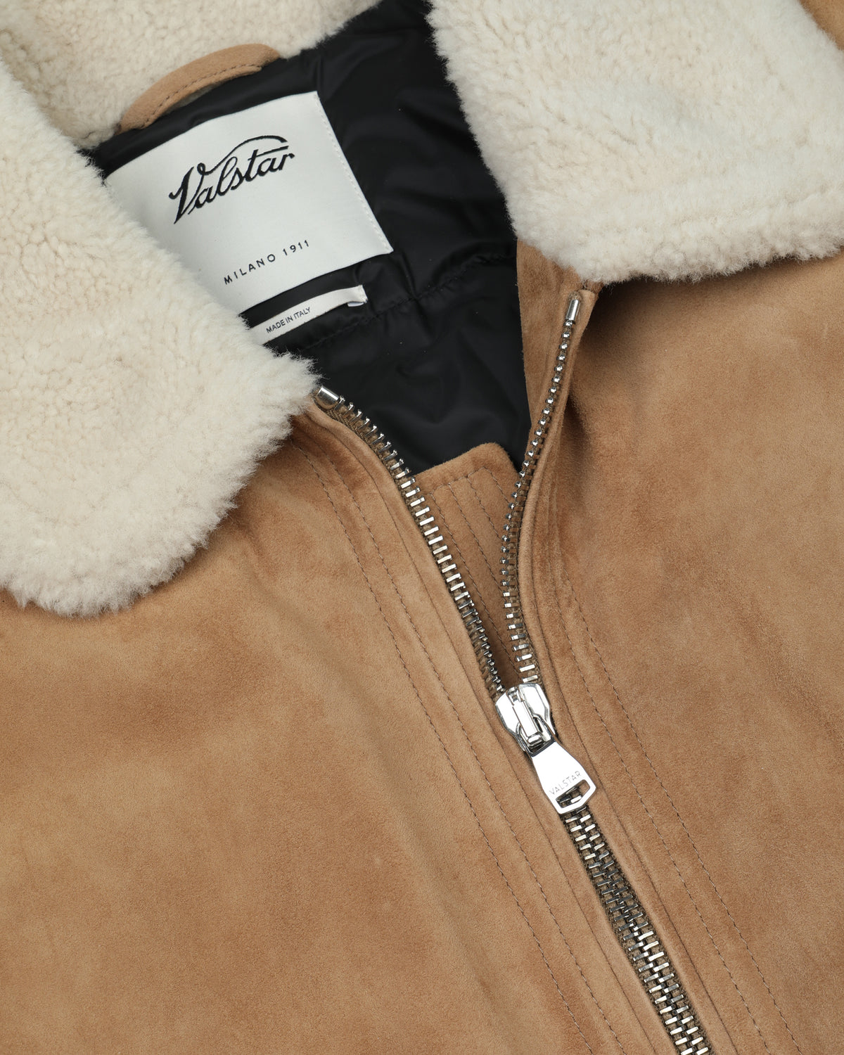 Giubbotto aviatore Cudden in suede, imbottito in piuma e rifinito con collo in montone. Beige - Arachide