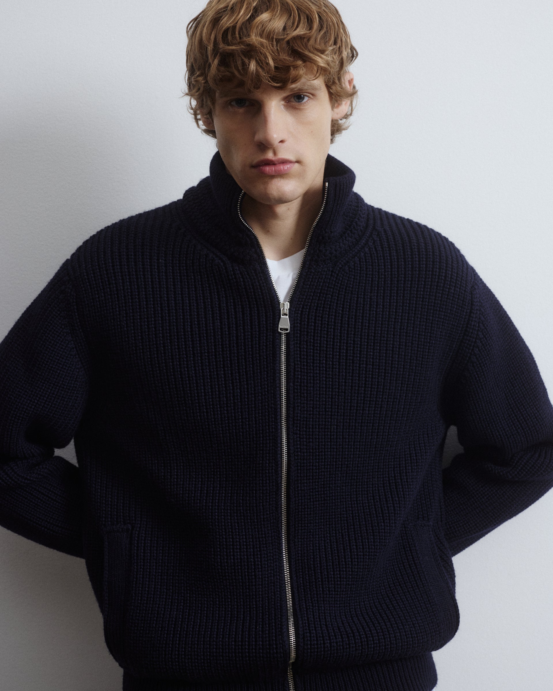 Giubbotto full-zip Camionaire in pura lana vergine realizzato in mezza maglia inglese, foderato. Blu - Navy