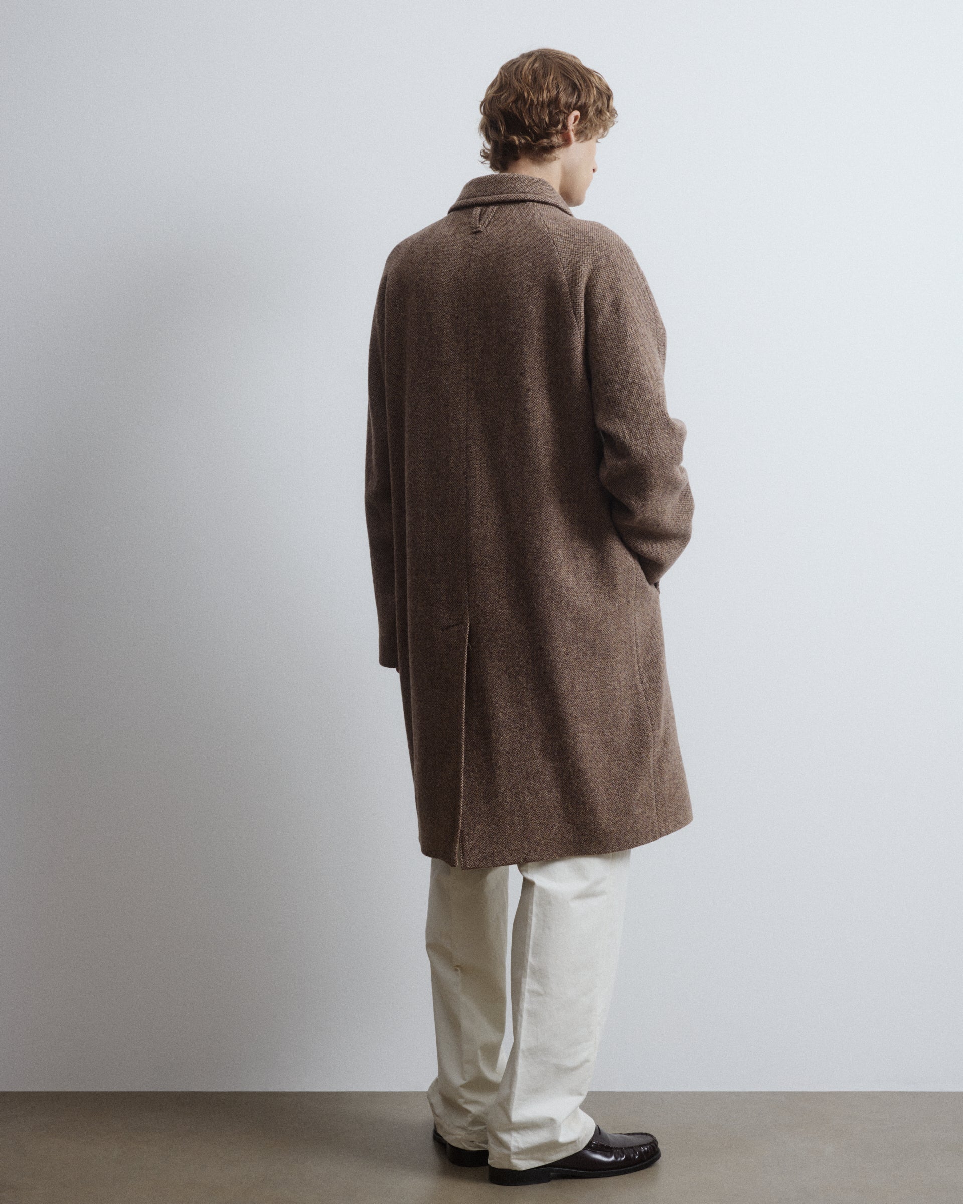Vittorio lined overcoat in broken twill virgin wool fabric. Brown - Ta