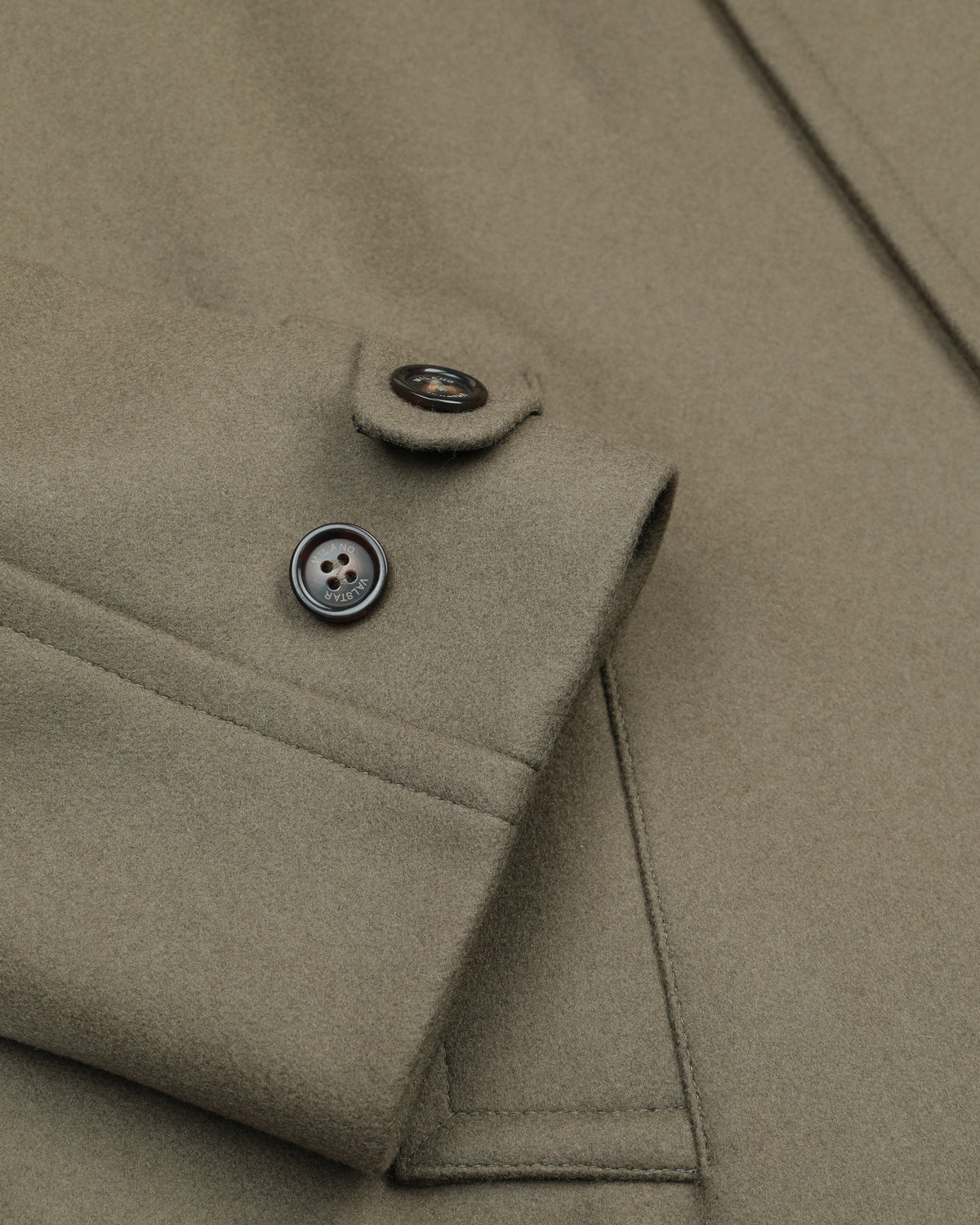 Cappotto Vittorio in panno di misto lana, foderato. Verde - Cappero