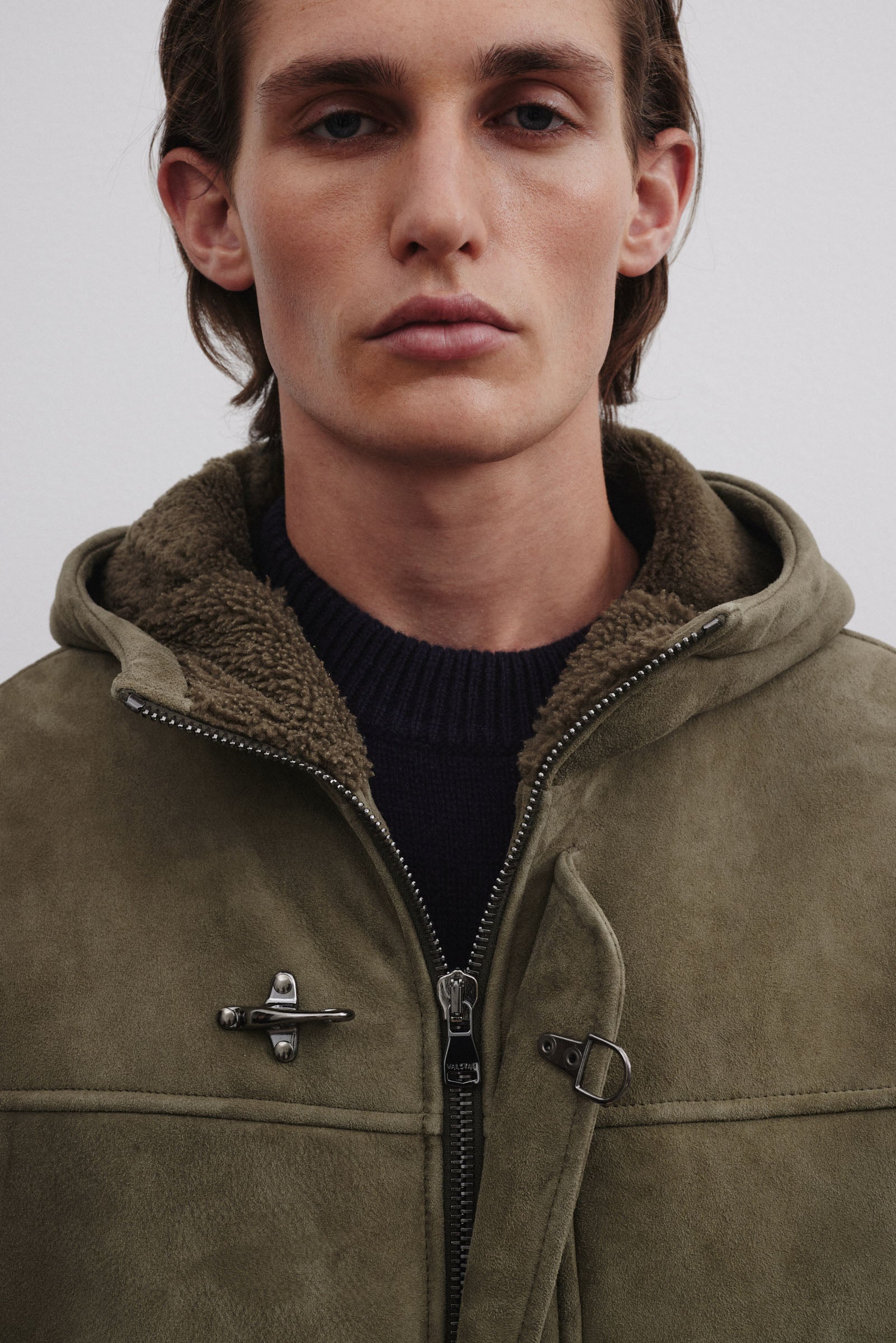 Fireman parka in shearling suede. Green - Fatigue green