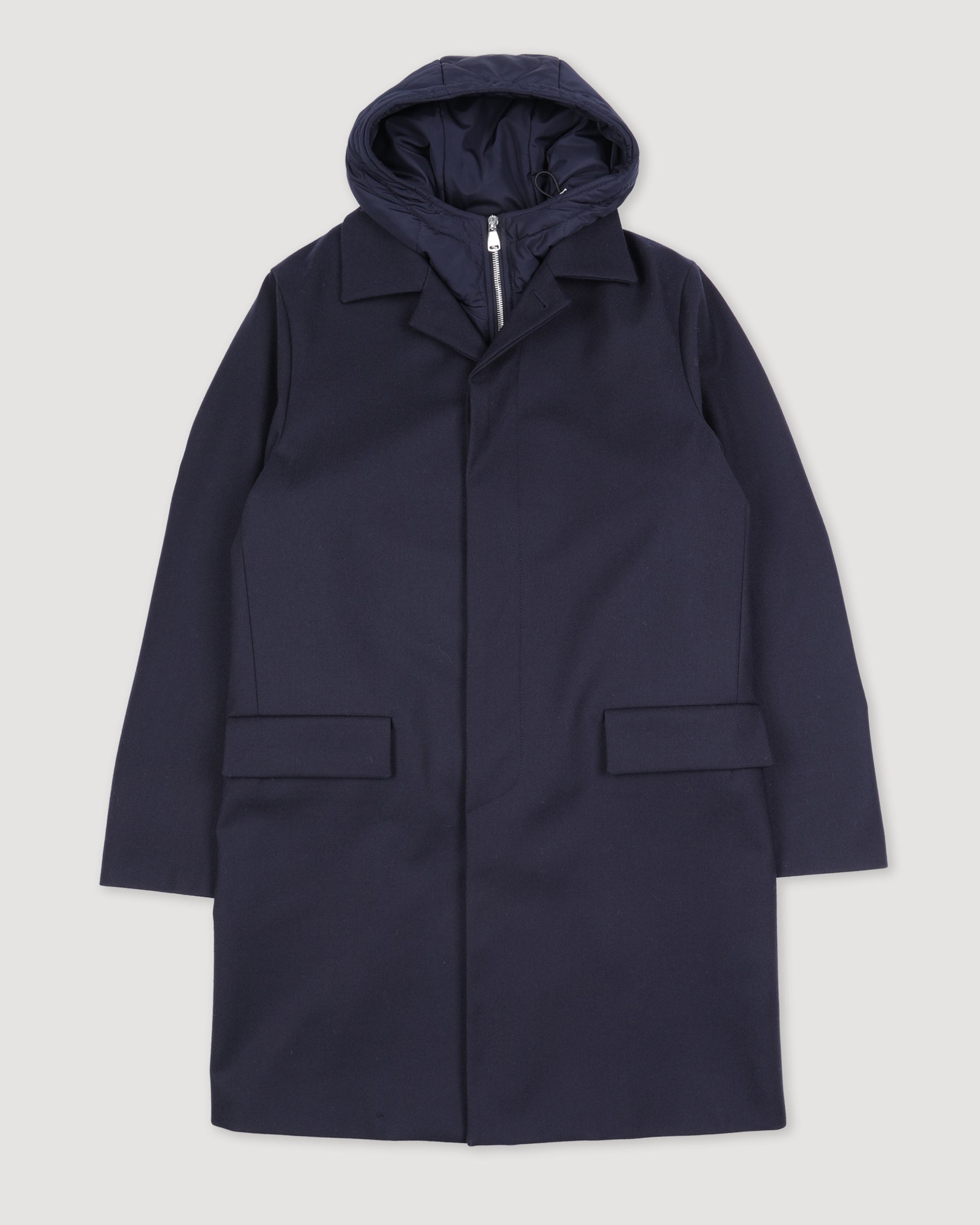 Trench in flanella di lana water repellent, con gilet interno trapuntato staccabile. Blu - Navy blue