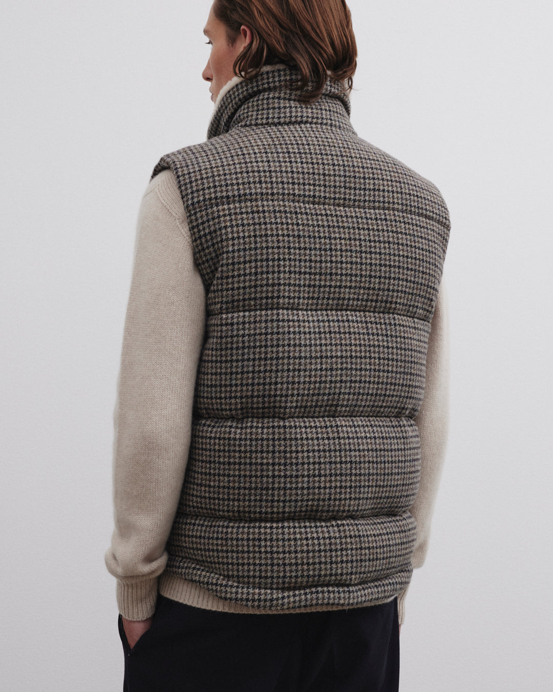 Oscar padded vest in houndstooth wool fabric with shearling collar. Gr