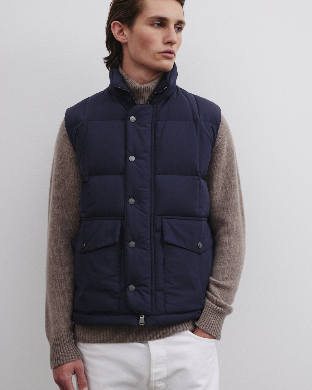 Smanicato Oliver in tessuto tecnico water repellent, imbottito in piuma. Blu - Navy