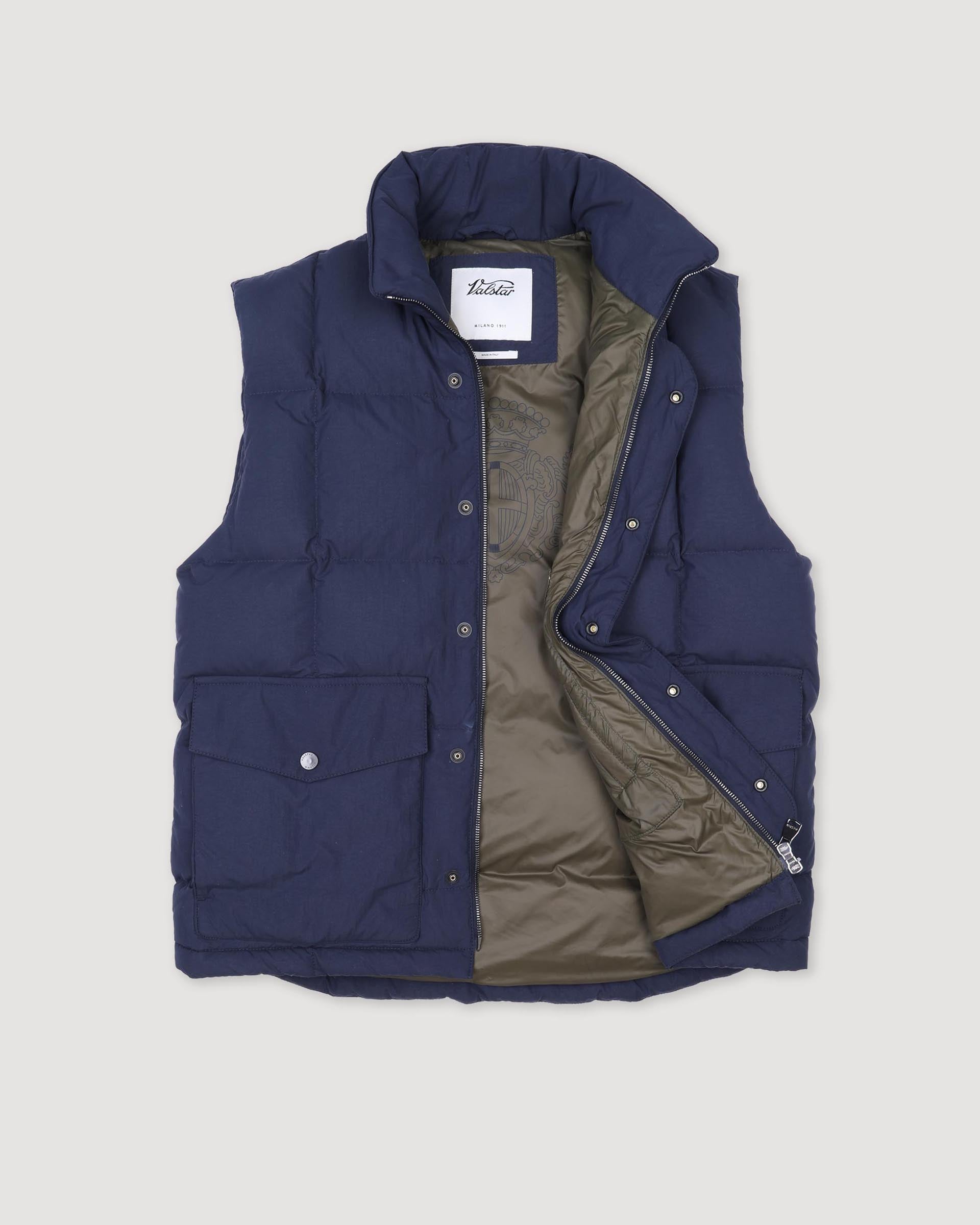 Smanicato Oliver in tessuto tecnico water repellent, imbottito in piuma. Blu - Navy