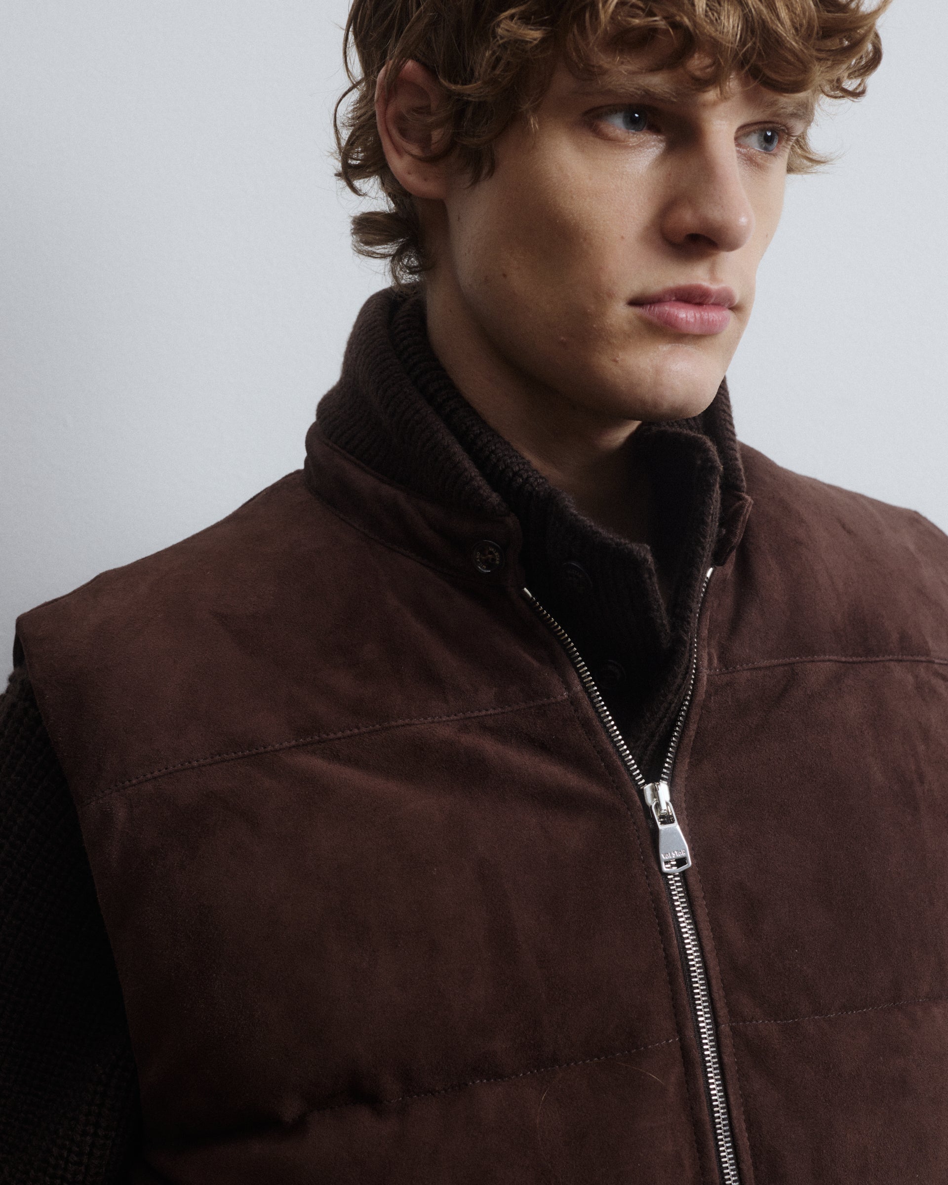 Locke down padded vest in suede leather whit knit collar. Brown - Caff