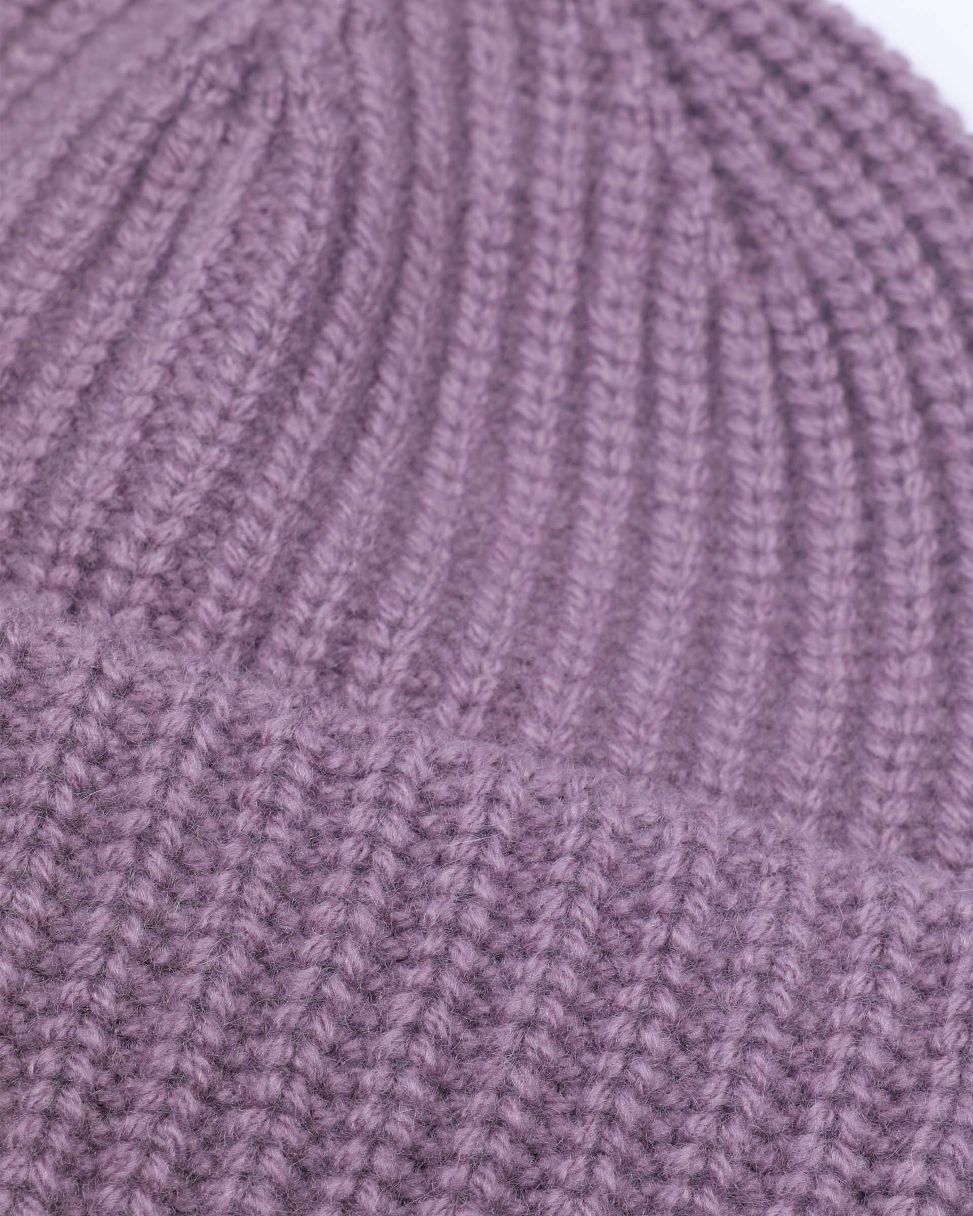 Berretto in cashmere lavorato a maglia inglese. Viola - Malva