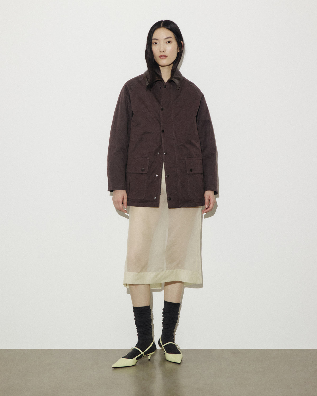 Hunter jacket in twill di cotone in twill di cotone con collo in nappa crackle, imbottita. Marrone - Fondente
