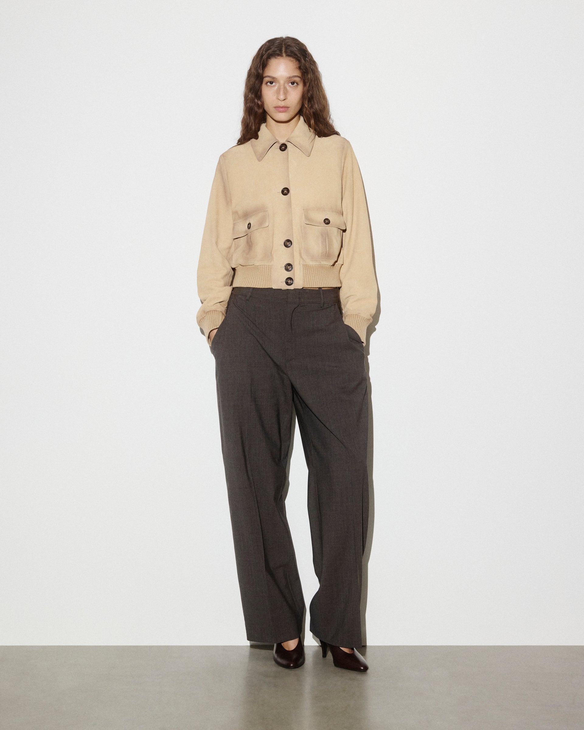 Giubbotto Valstarino cropped in light suede effetto vintage, foderato. Beige - Sand