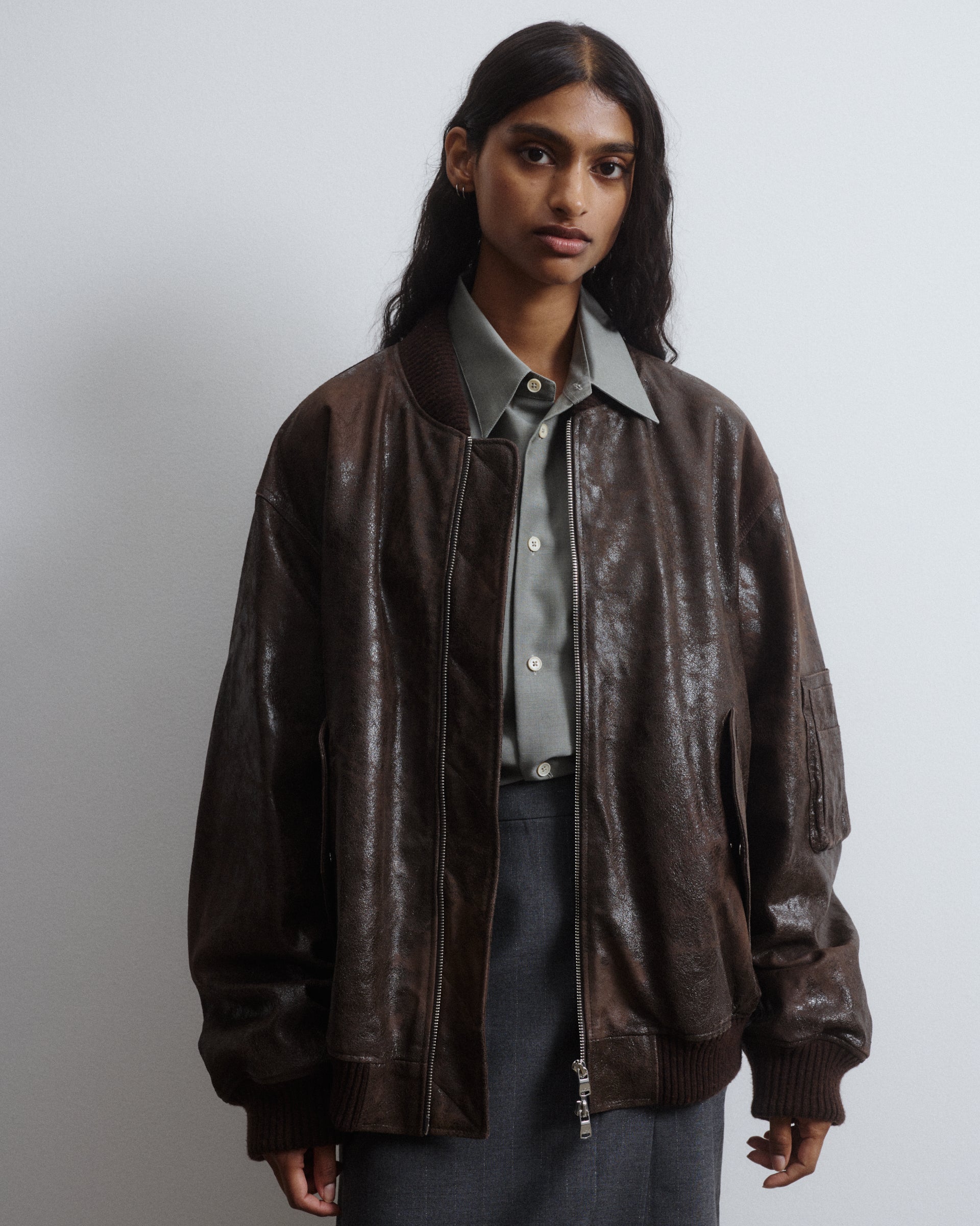 Bomber jacket in craquelè-effect nappa leather, lined. Brown - Brown