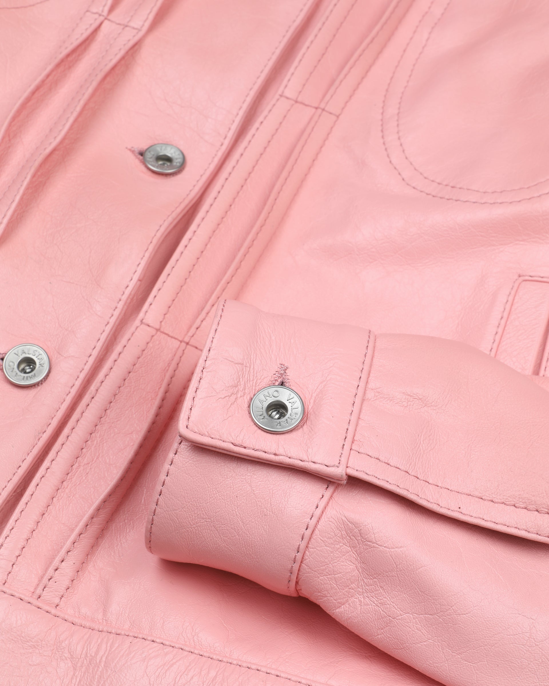 Giubbotto trucker in pelle verniciata, foderato. Rosa - Rosa shrimp