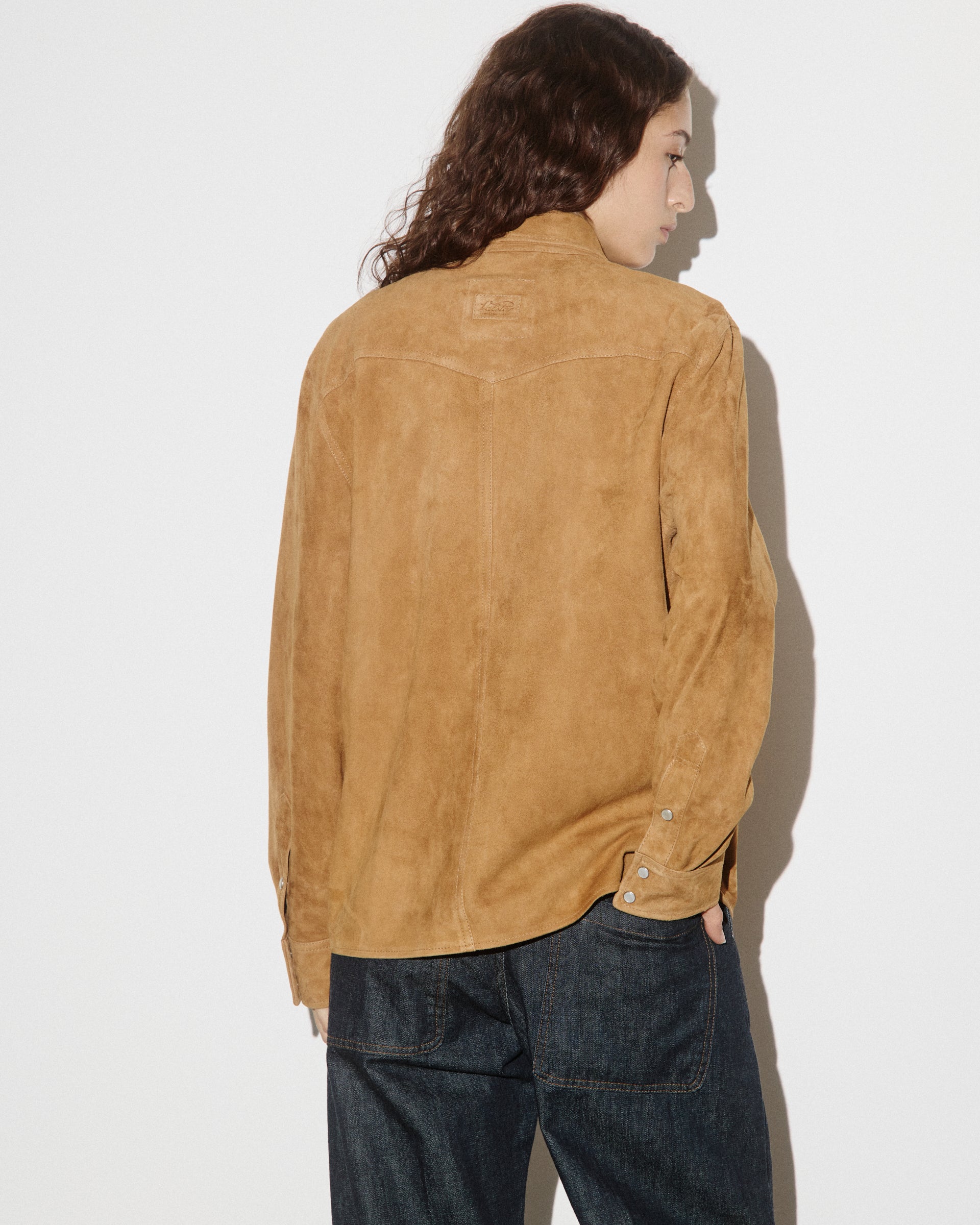 DONNA-WESTERN SHIRT OVER FIT  CON BOTTONI IN SUEDE PIENO FIORE, SFODERATA - Avana